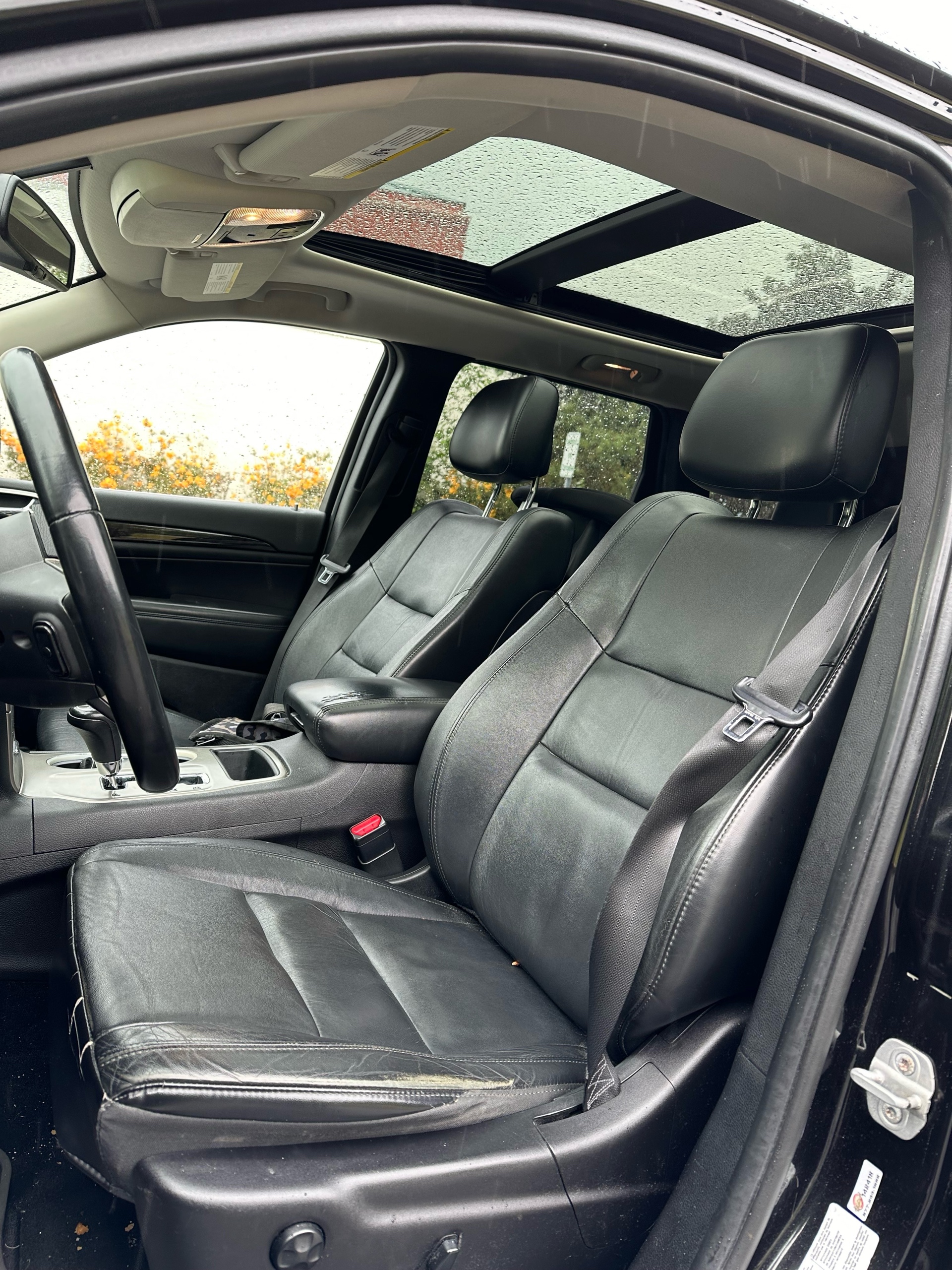 /canwestautoinc/2012-Jeep-GrandCherokee-8498203415529546.jpg