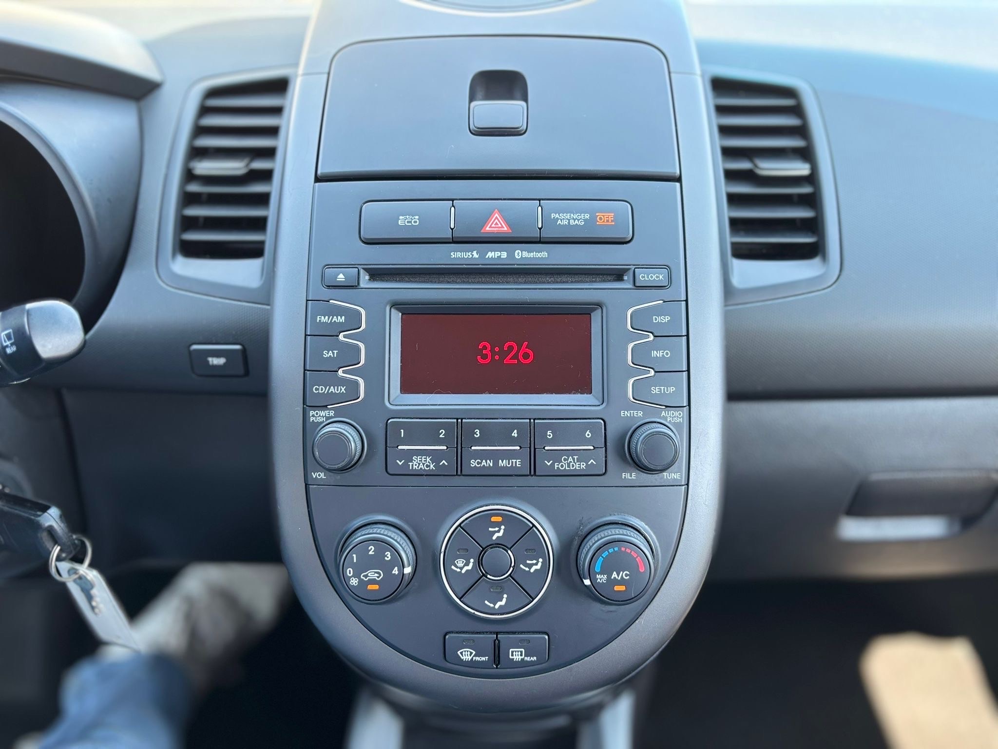 /canwestautoinc/2012-Kia-Soul-08833230763665223.jpg