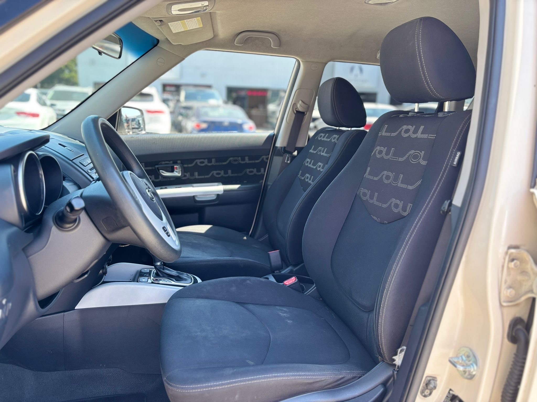 /canwestautoinc/2012-Kia-Soul-12682680423937787.jpg