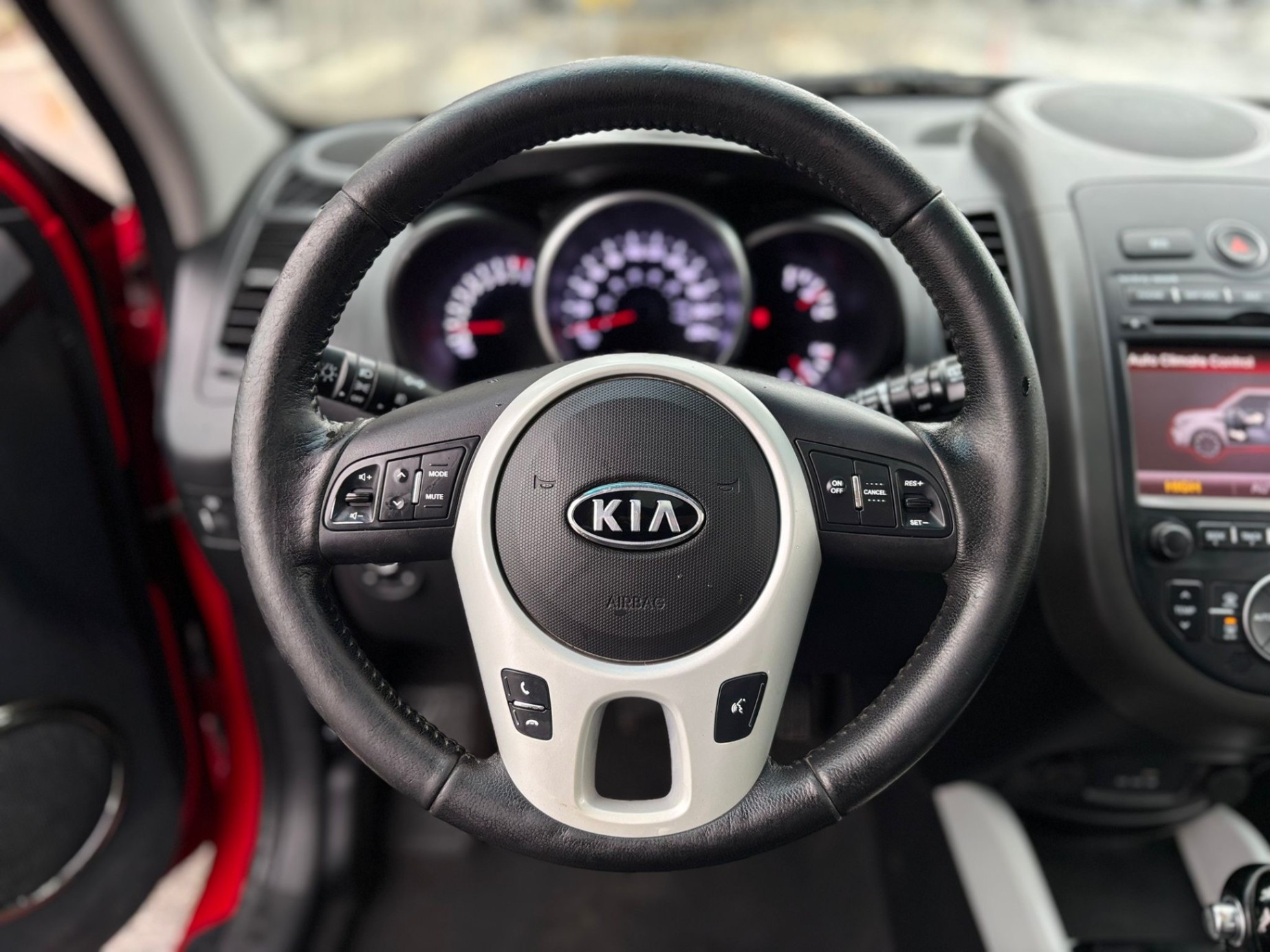 /canwestautoinc/2012-Kia-Soul-13844935466046038.jpg