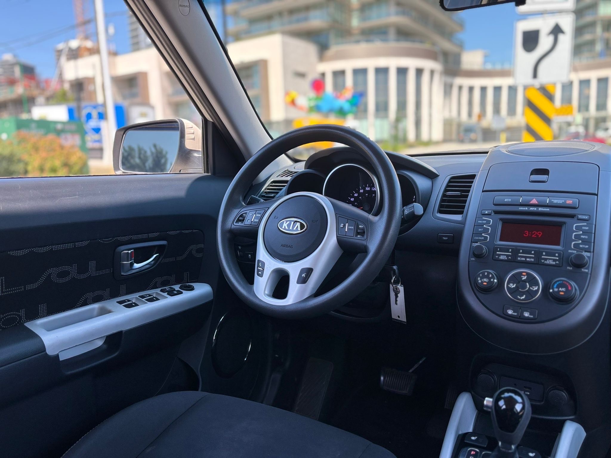 /canwestautoinc/2012-Kia-Soul-2066846446056796.jpg