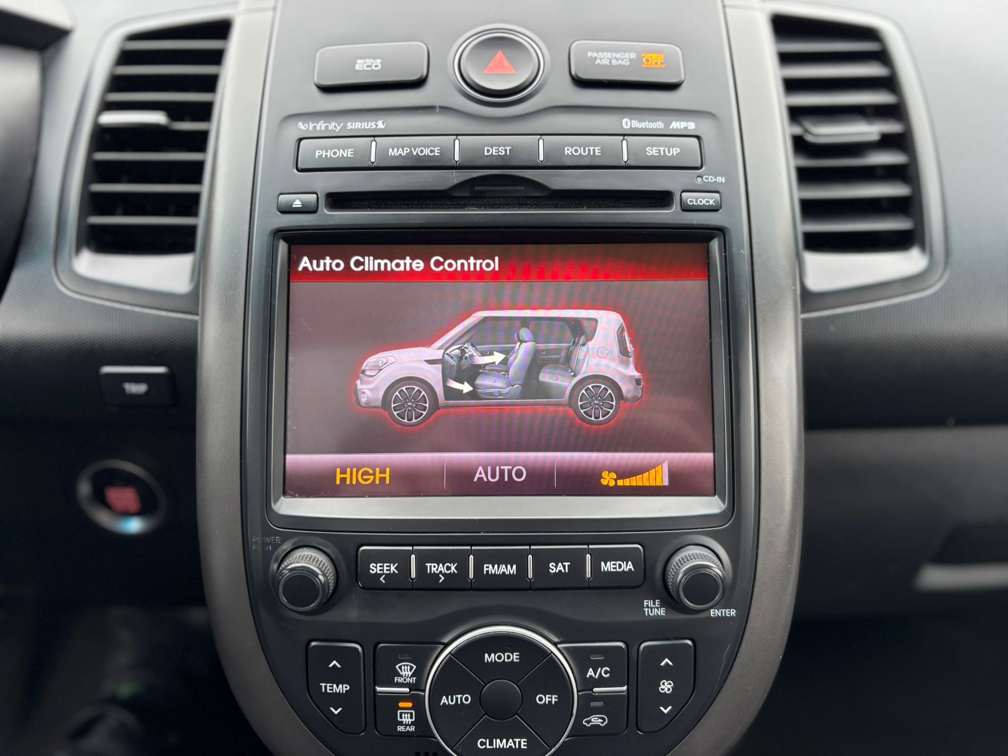 /canwestautoinc/2012-Kia-Soul-5197065112561663.jpg