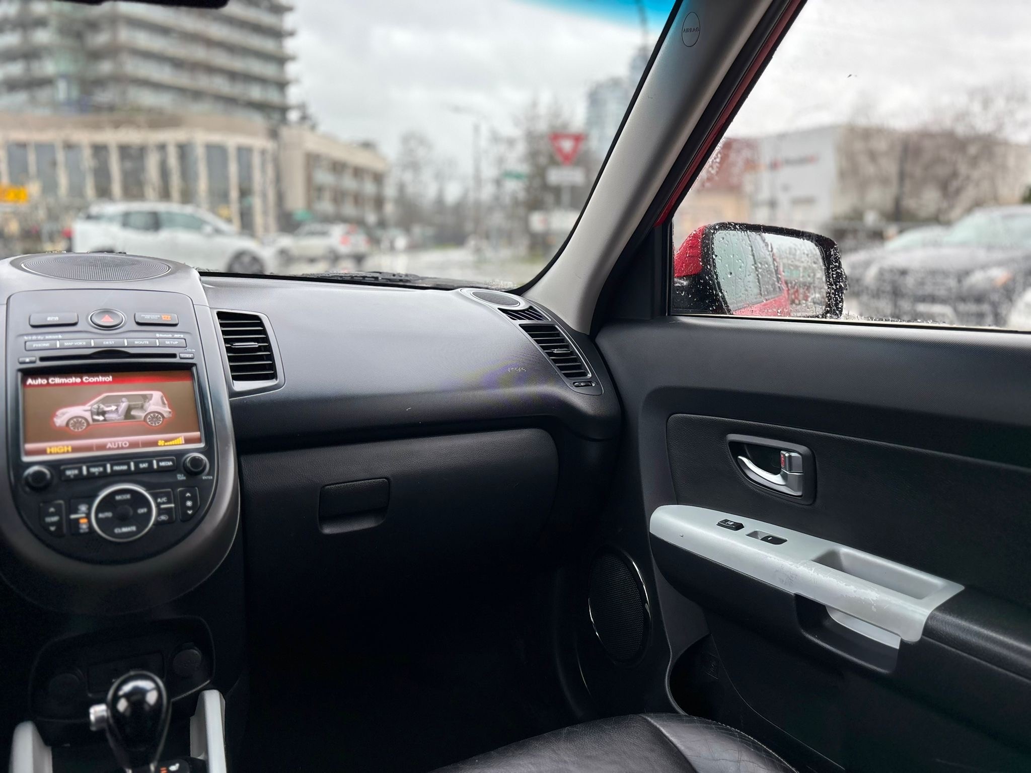 /canwestautoinc/2012-Kia-Soul-981682359008049.jpg