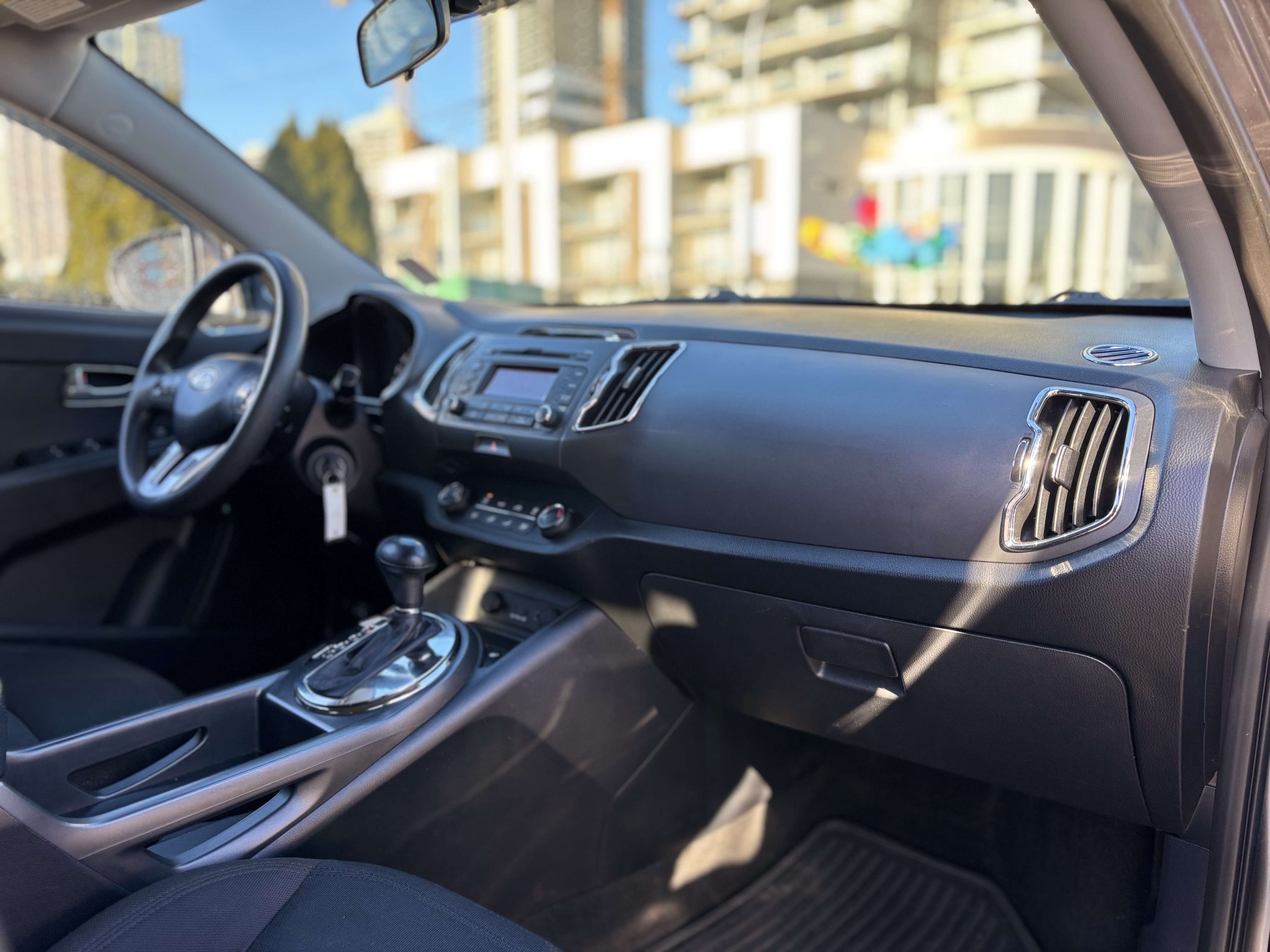 /canwestautoinc/2012-Kia-Sportage-0027833841117150815.jpg