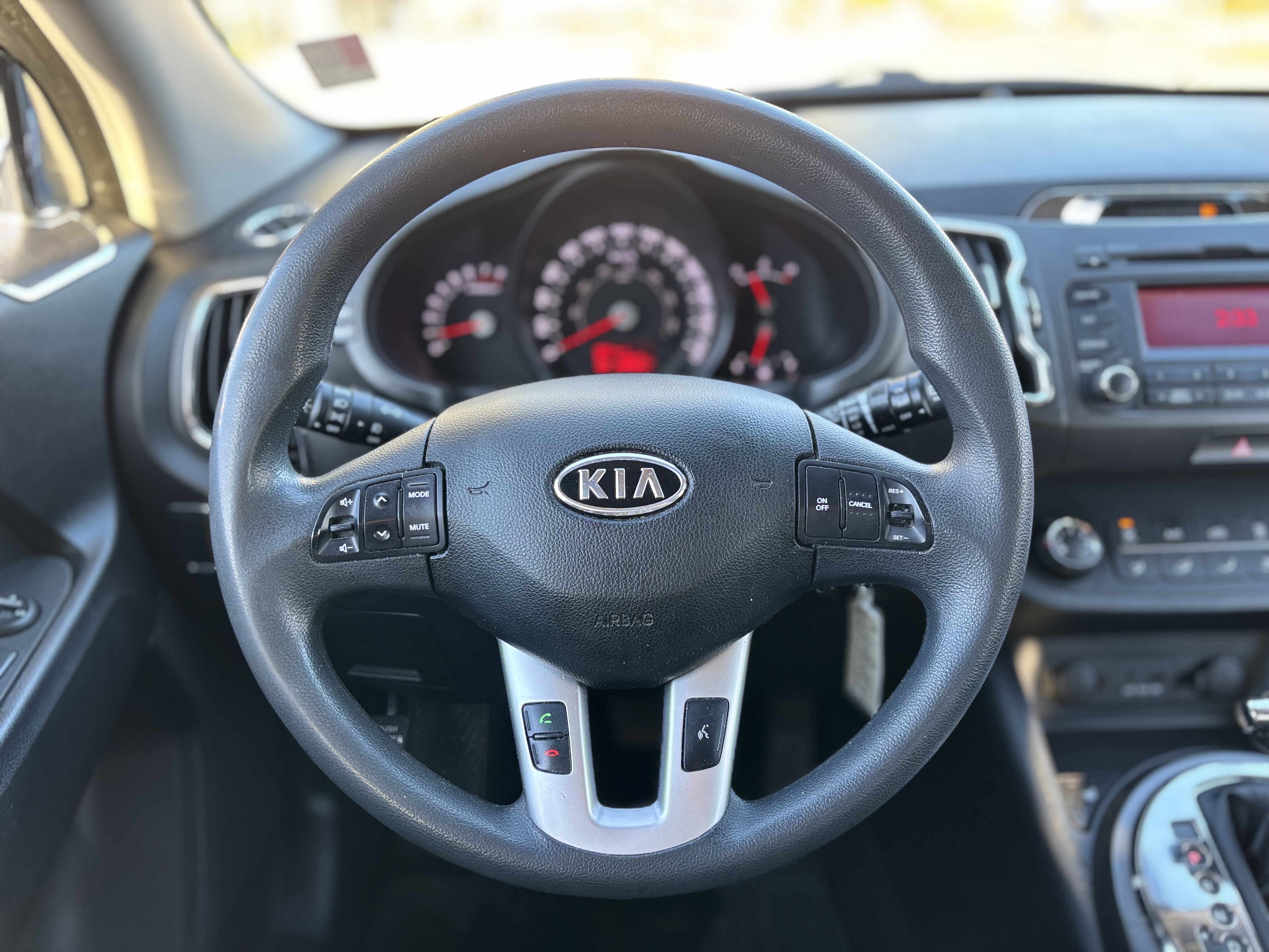 /canwestautoinc/2012-Kia-Sportage-25892404433818883.jpg