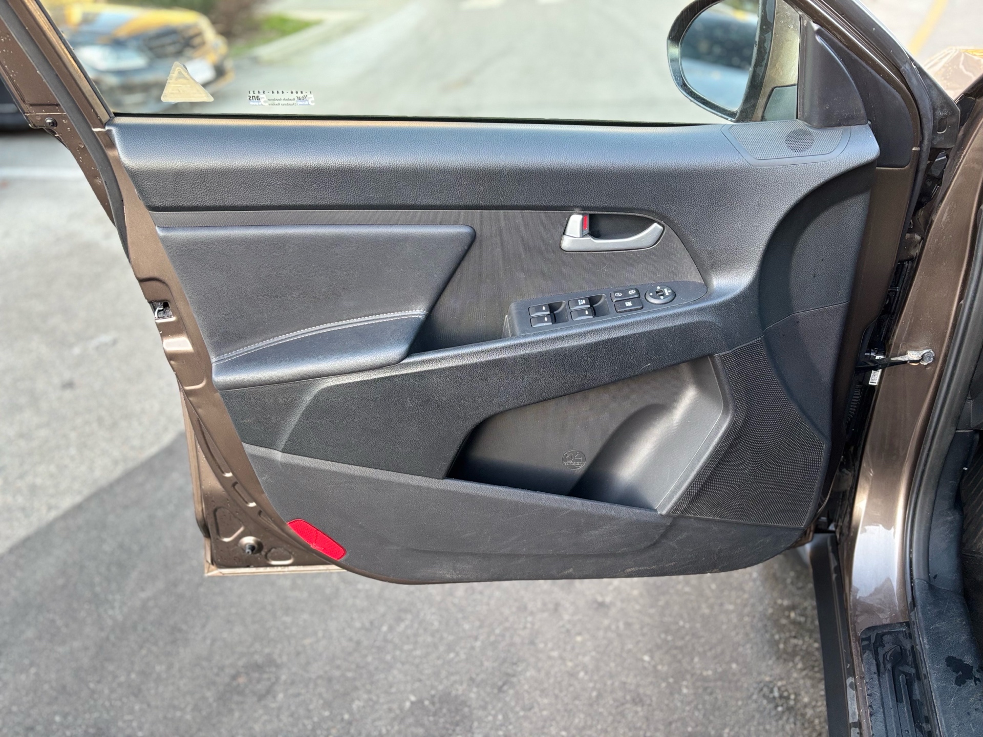 /canwestautoinc/2012-Kia-Sportage-3786220344642566.jpg