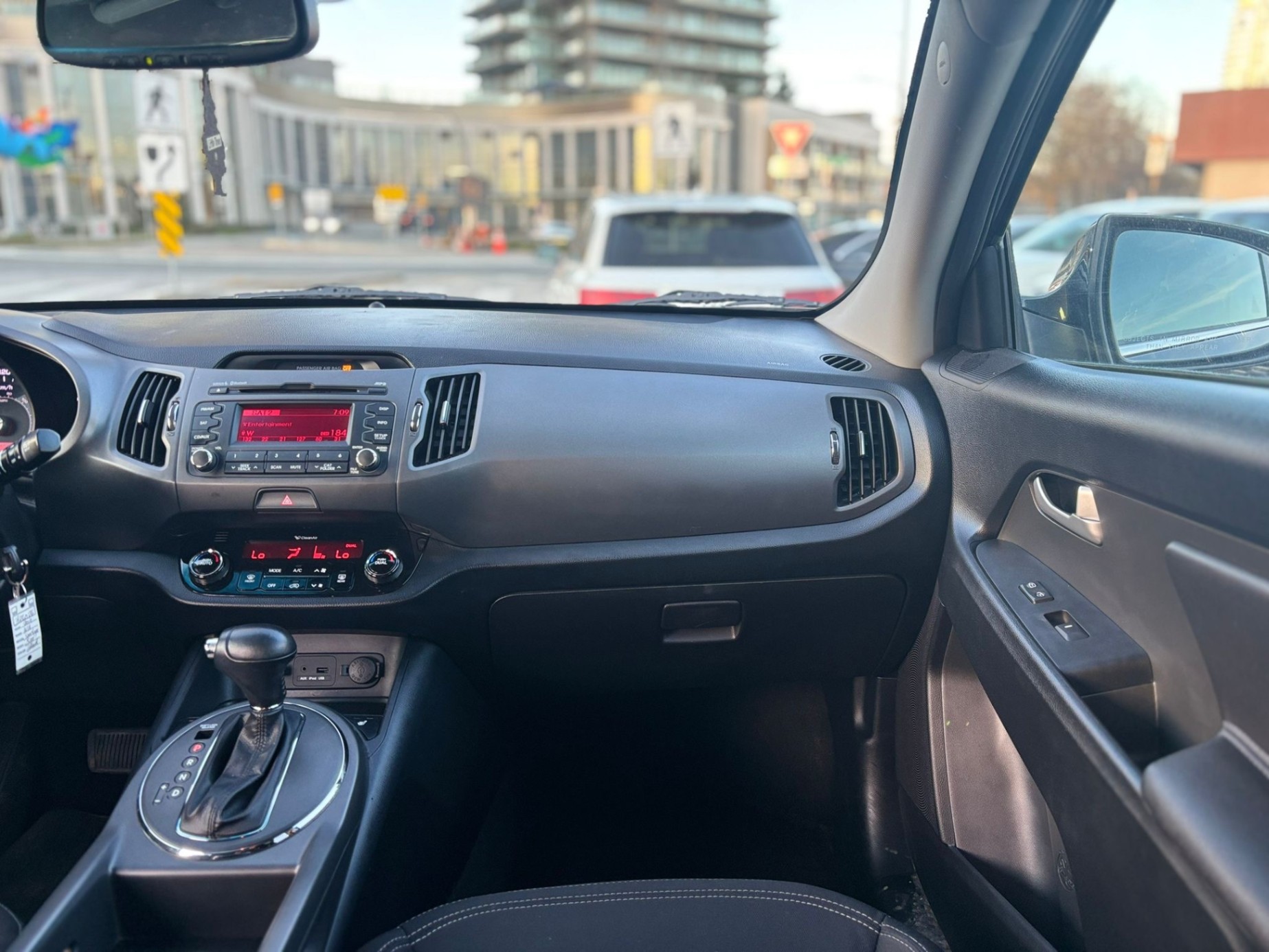 /canwestautoinc/2012-Kia-Sportage-6980107326801817.jpg