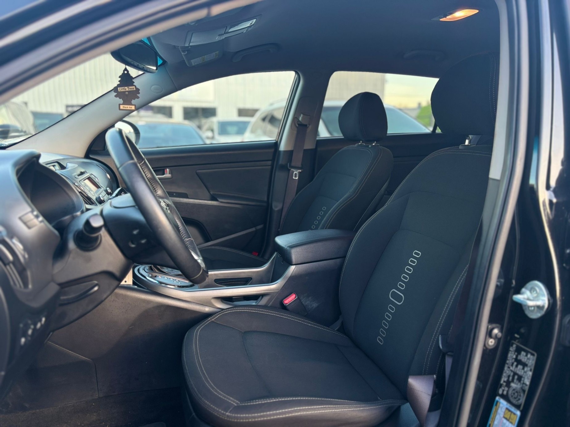 /canwestautoinc/2012-Kia-Sportage-7170263946275215.jpg