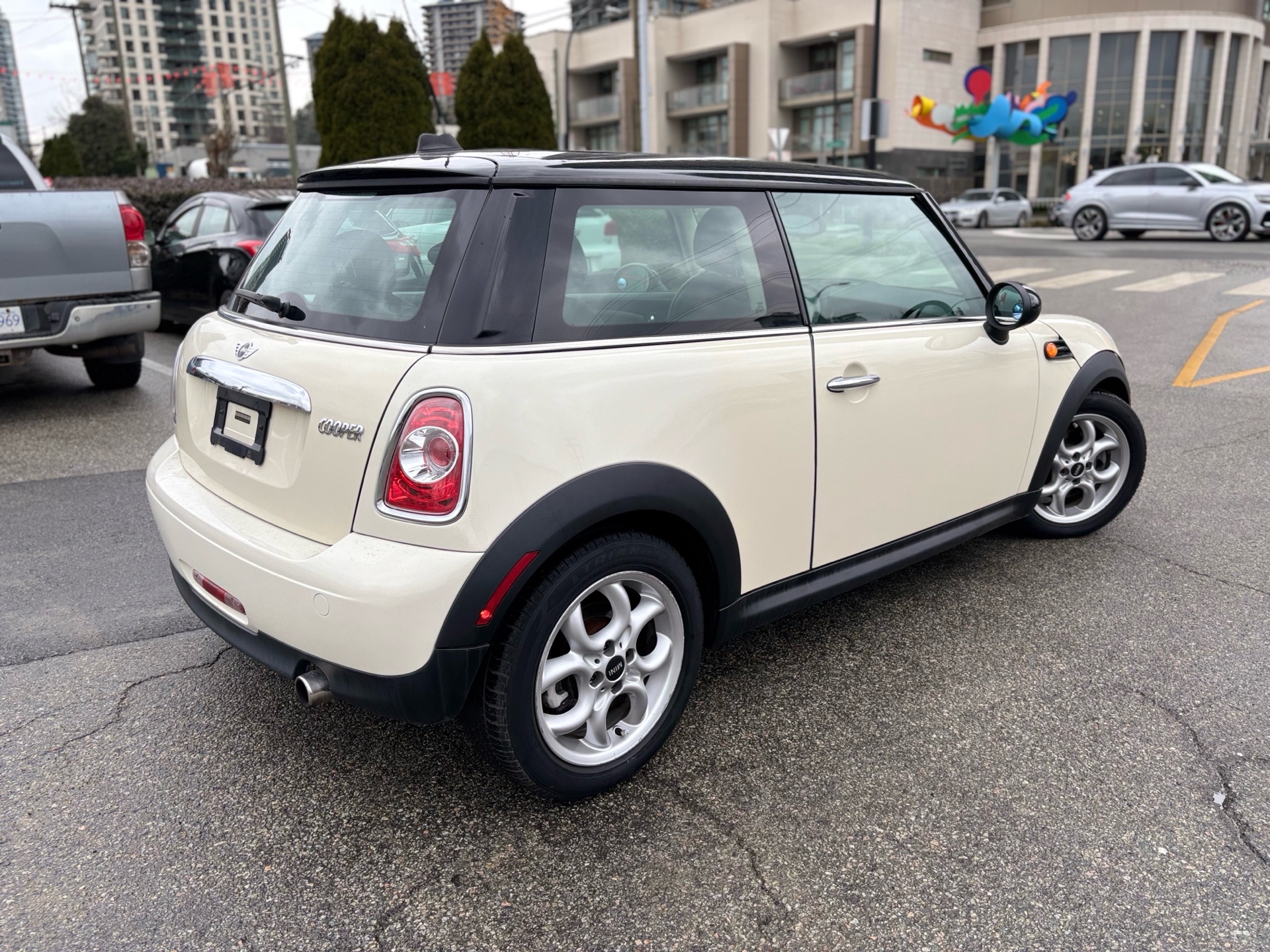 /canwestautoinc/2012-MINI-CooperHardtop-48504728650493933.jpg