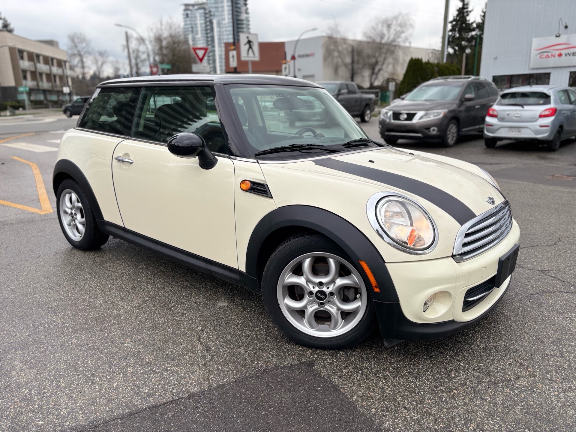 /canwestautoinc/2012-MINI-CooperHardtop-5630738406683173.jpg