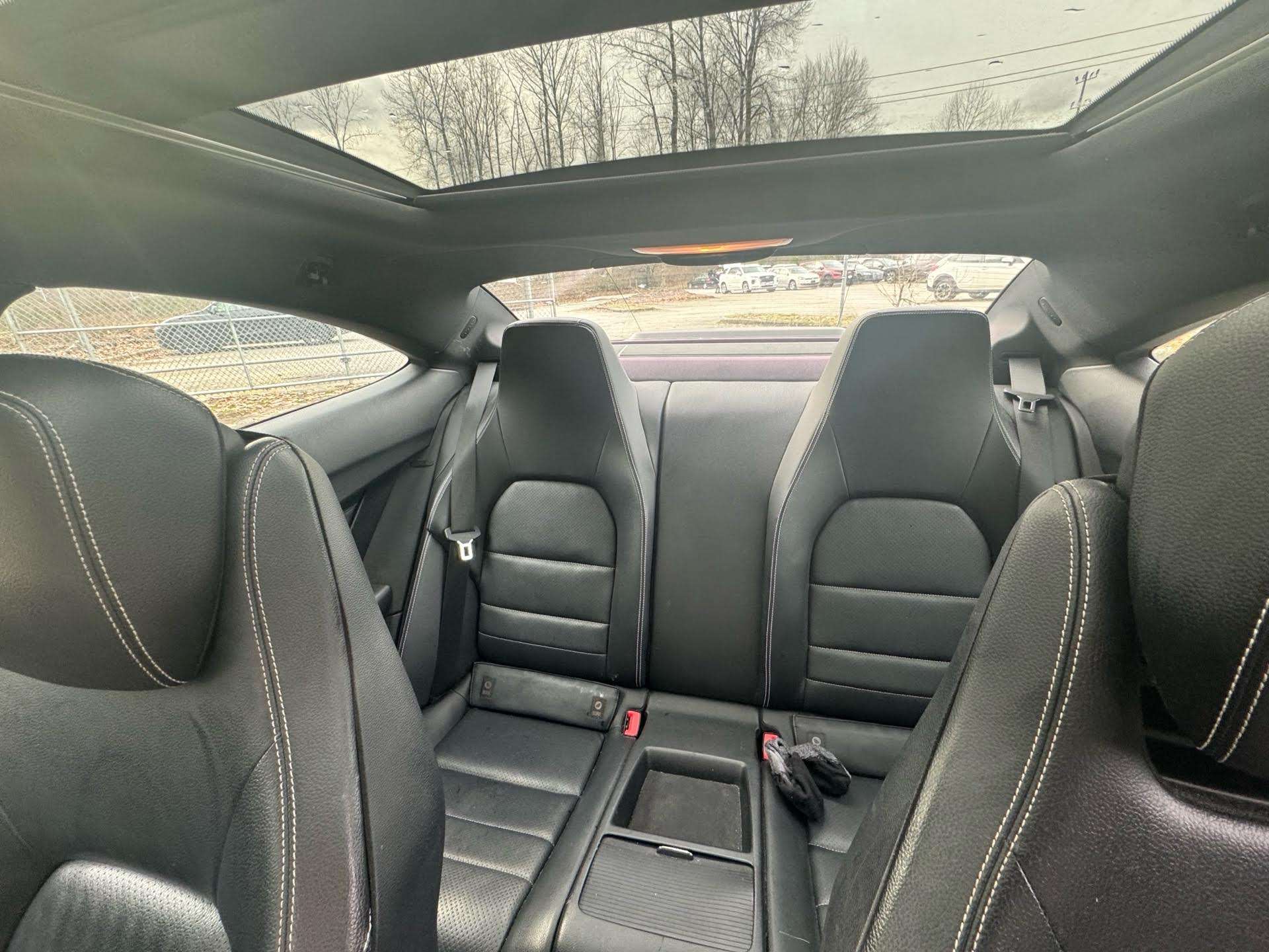 /canwestautoinc/2012-Mercedes-Benz-C-Class-7941292149069399.jpg
