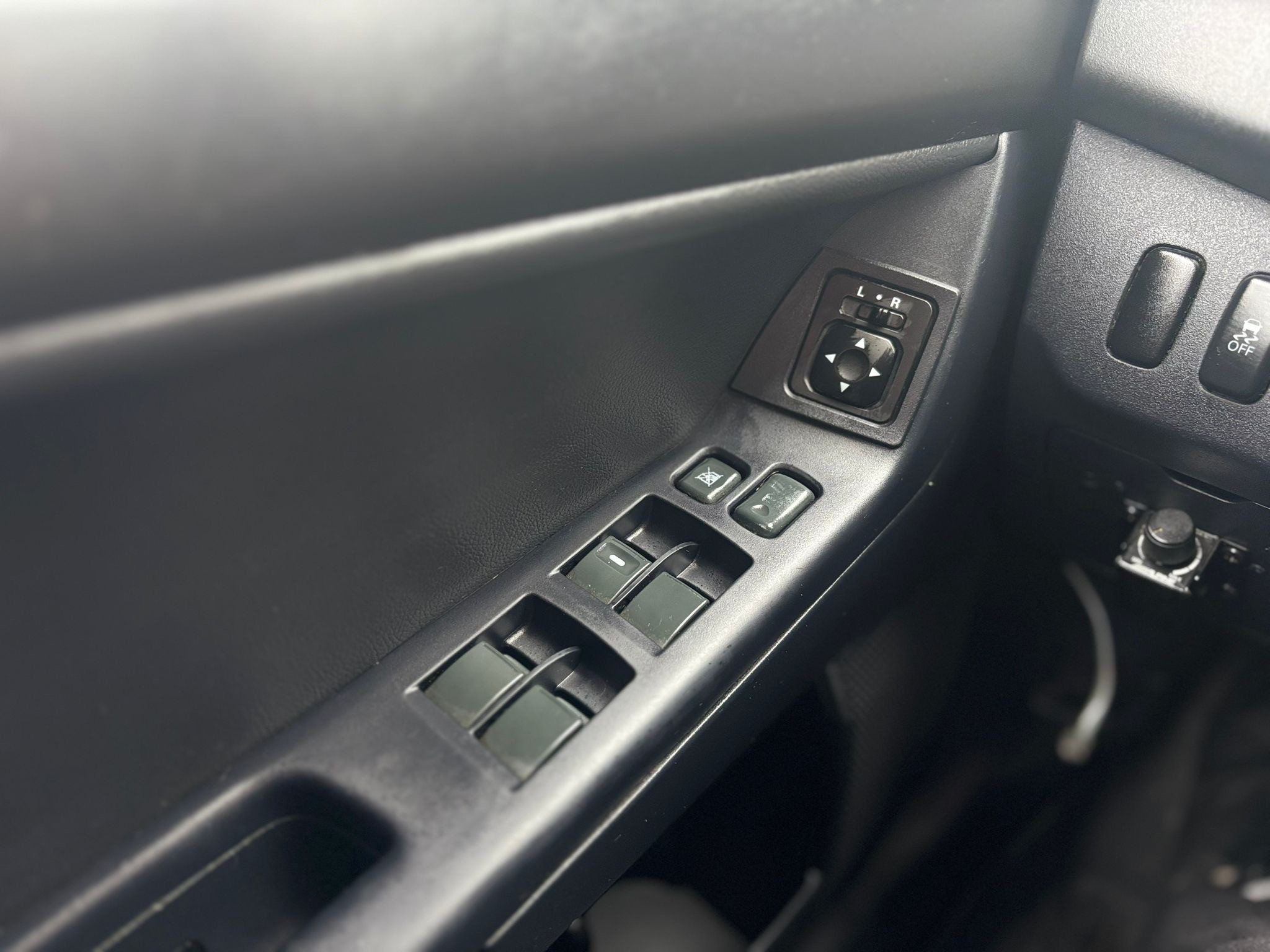 /canwestautoinc/2012-Mitsubishi-Lancer-4139746599419889.jpg
