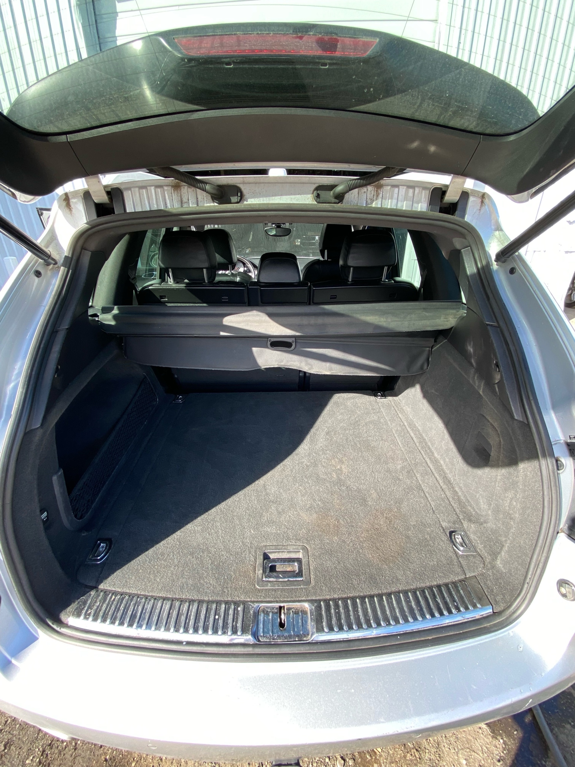 /canwestautoinc/2012-Porsche-Cayenne-08546441398546434.jpg
