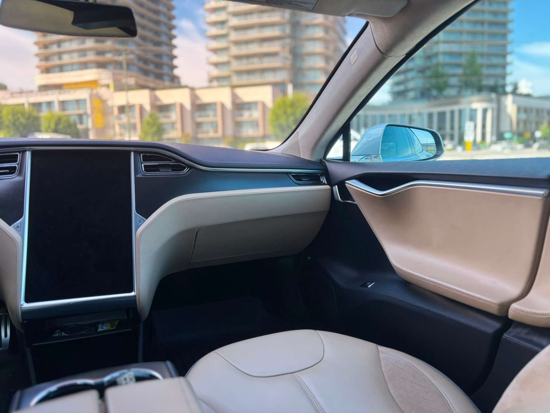 /canwestautoinc/2012-Tesla-ModelS-8780600769247315.jpg