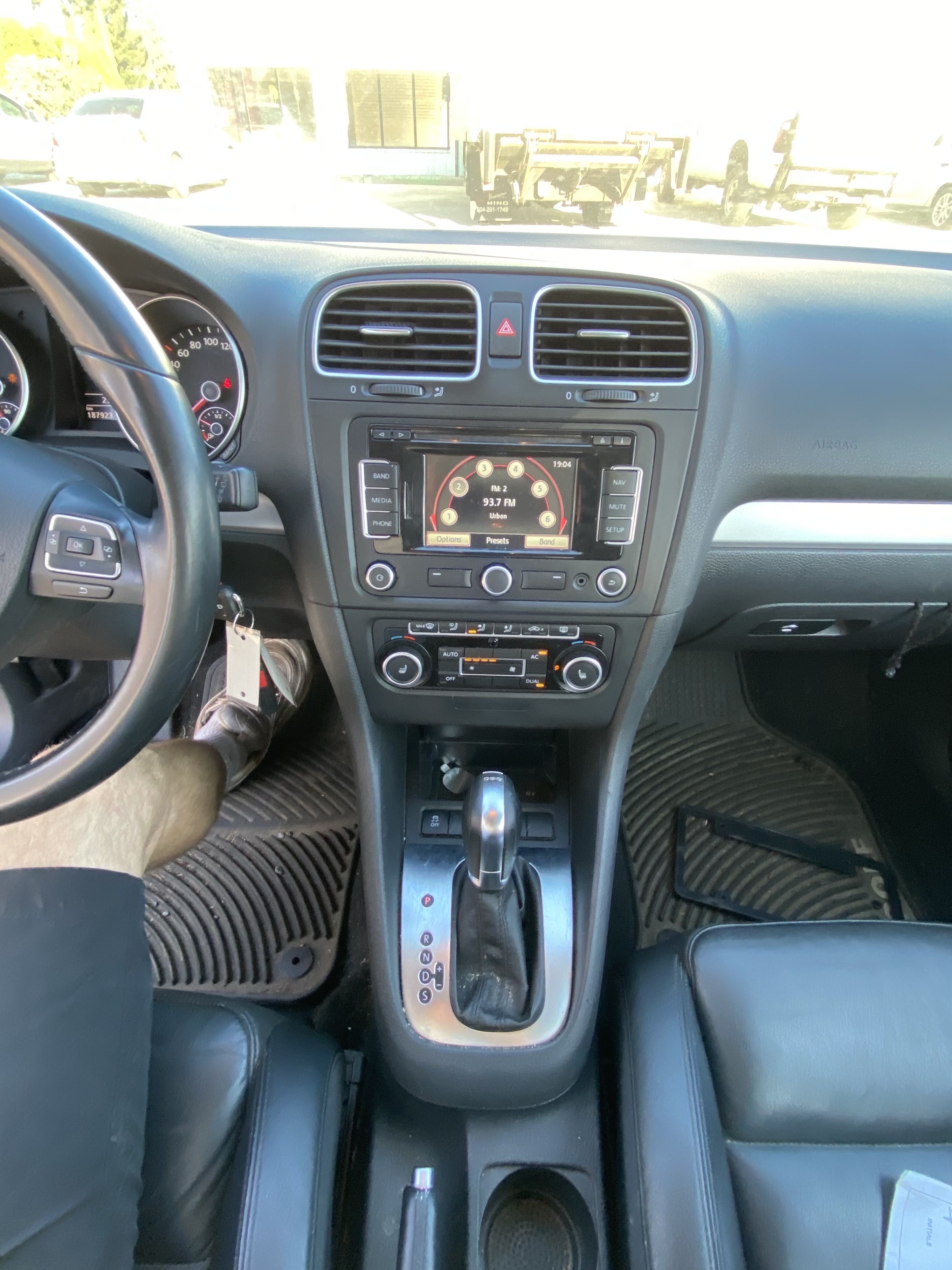 /canwestautoinc/2012-Volkswagen-Golf-30436711398001504.jpg