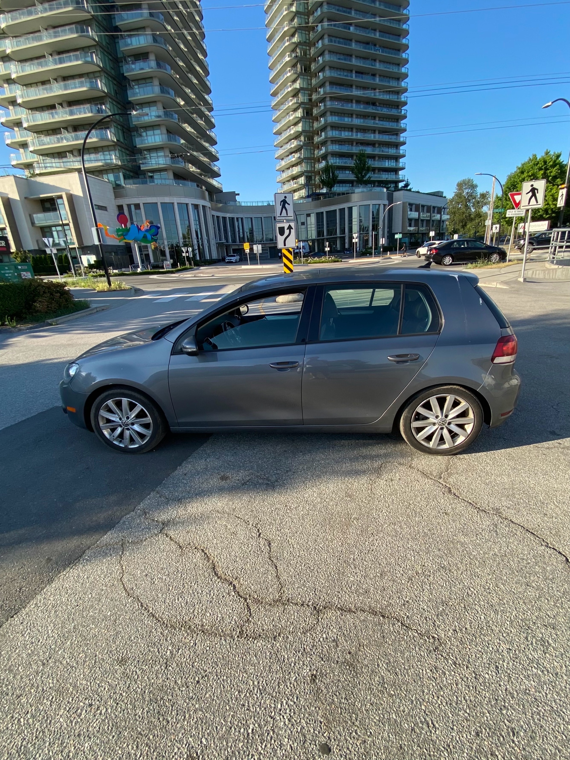 /canwestautoinc/2012-Volkswagen-Golf-7935171595889454.jpg