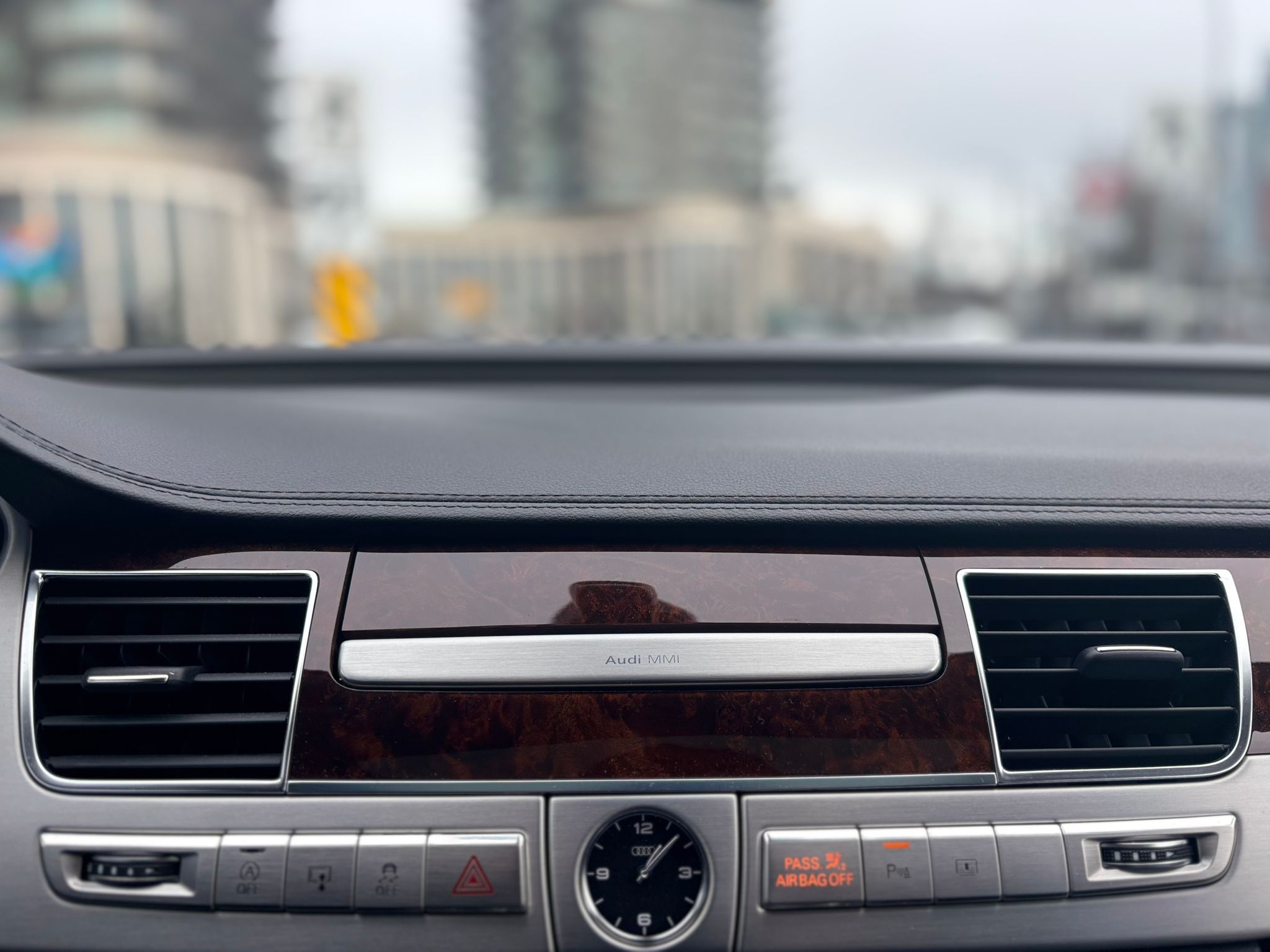 /canwestautoinc/2013-Audi-A8-9491065934573366.jpg