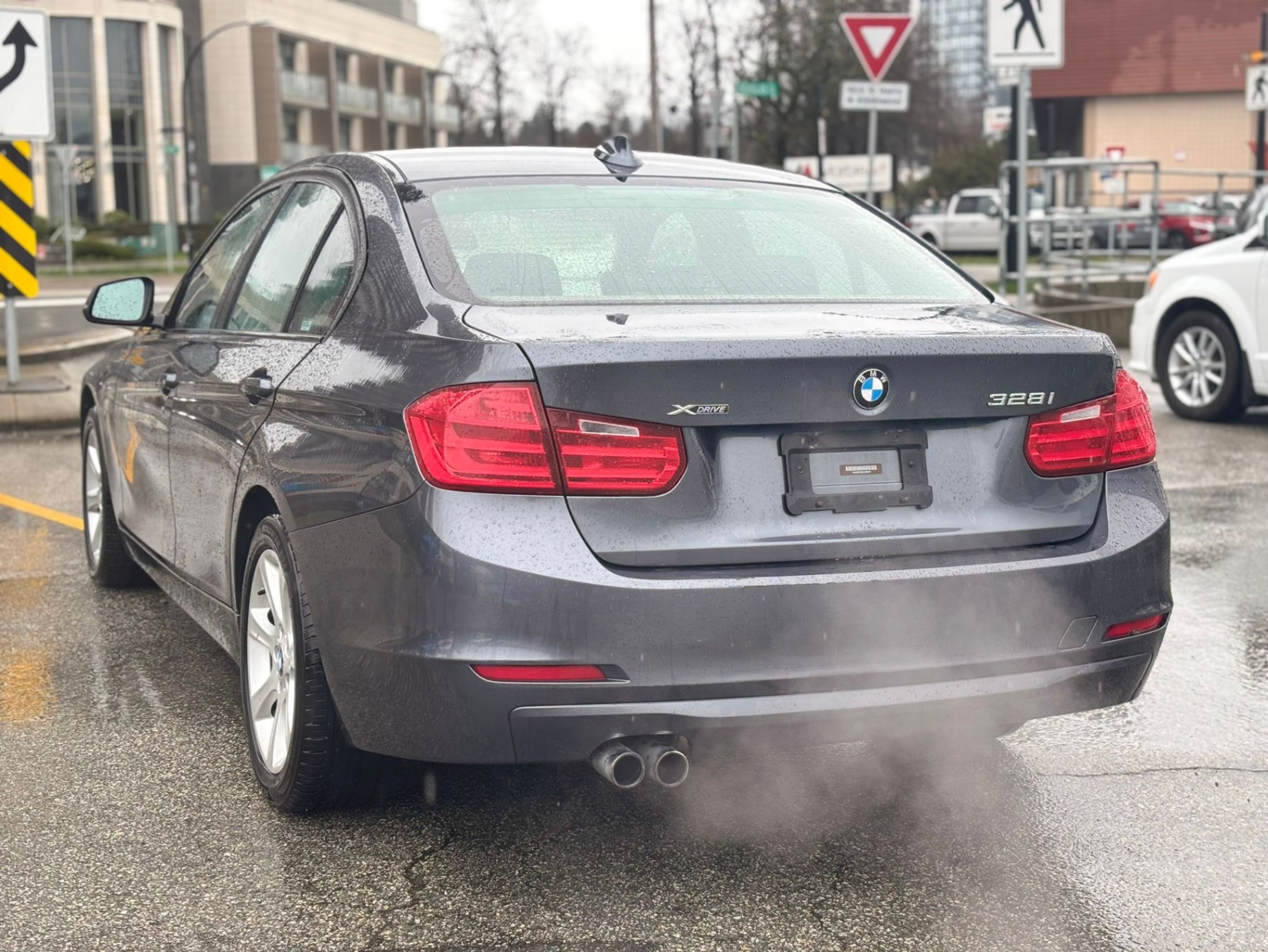 /canwestautoinc/2013-BMW-3-Series-8206199202023603.jpg