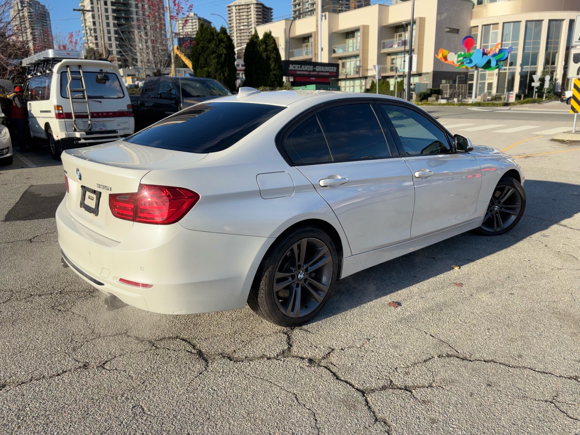 /canwestautoinc/2013-BMW-3Series-20563478919118627.jpg