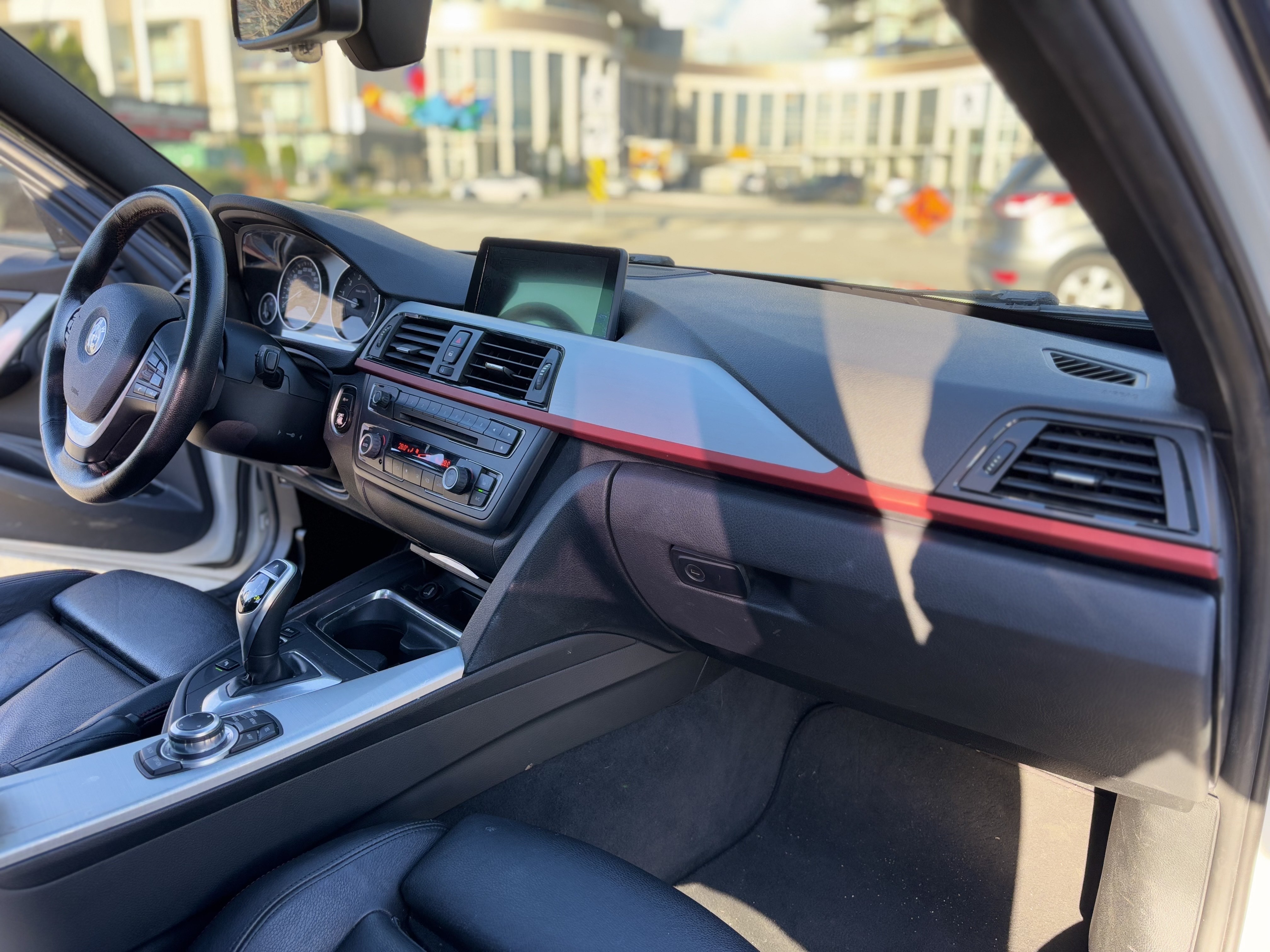 /canwestautoinc/2013-BMW-3Series-6955122567316419.jpg