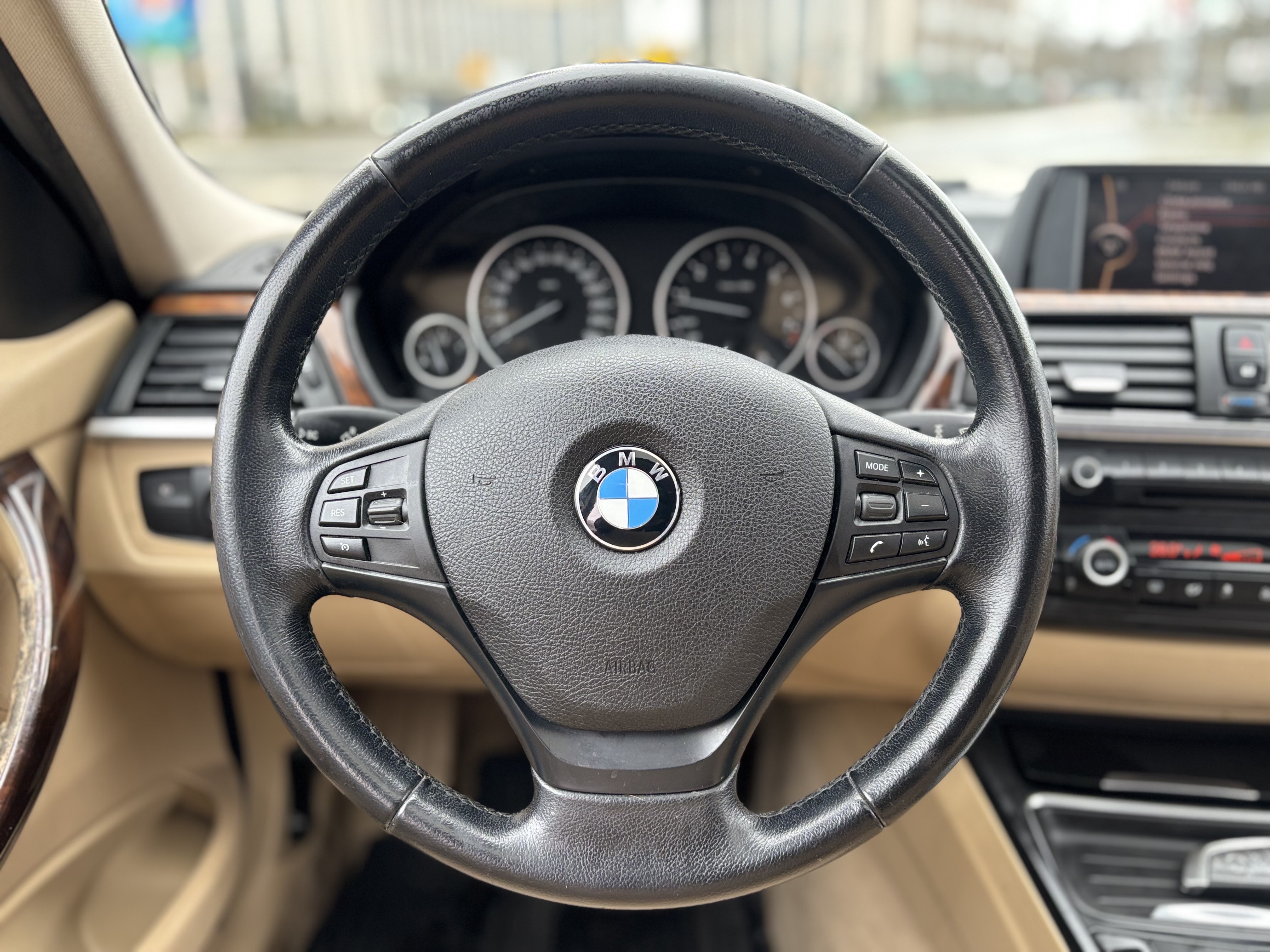 /canwestautoinc/2013-BMW-3Series-8799985831242068.jpg