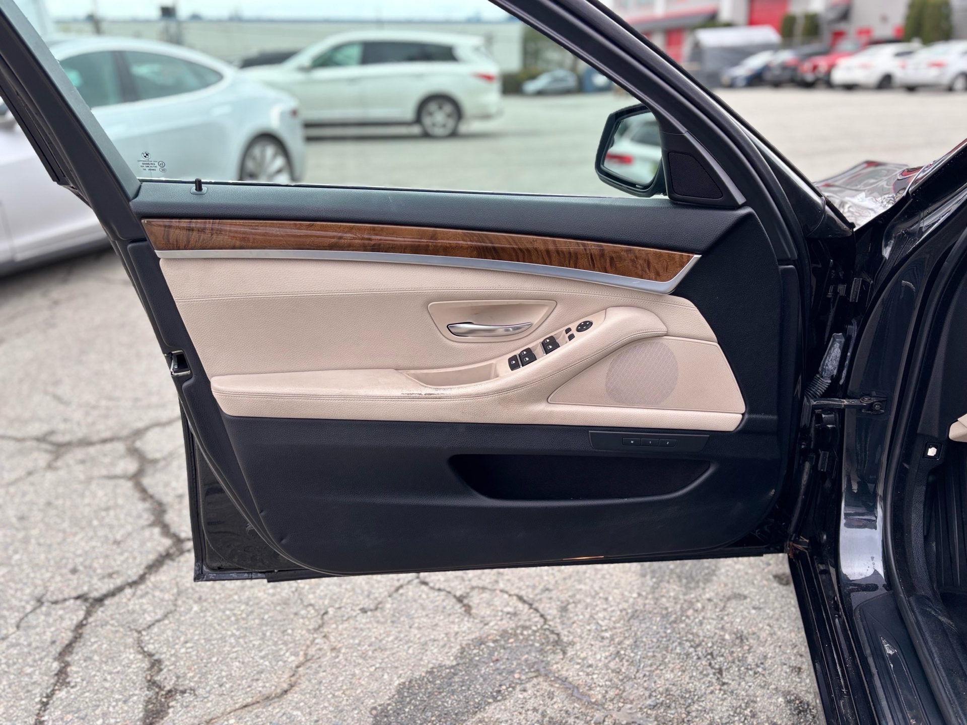 /canwestautoinc/2013-BMW-5Series-011922097711004609.jpg