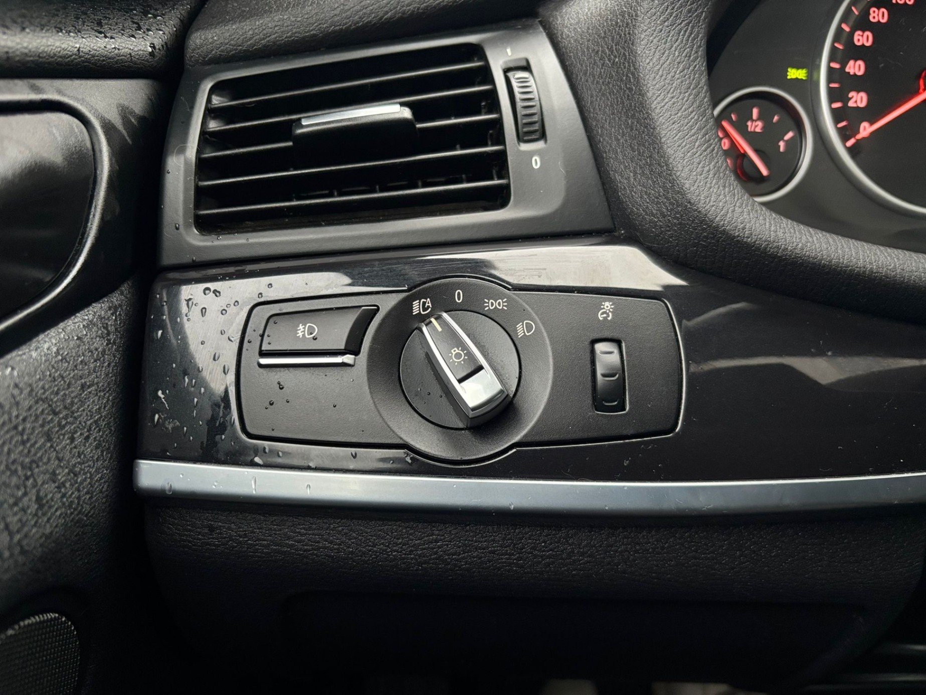 /canwestautoinc/2013-BMW-X3-07188629292248416.jpg