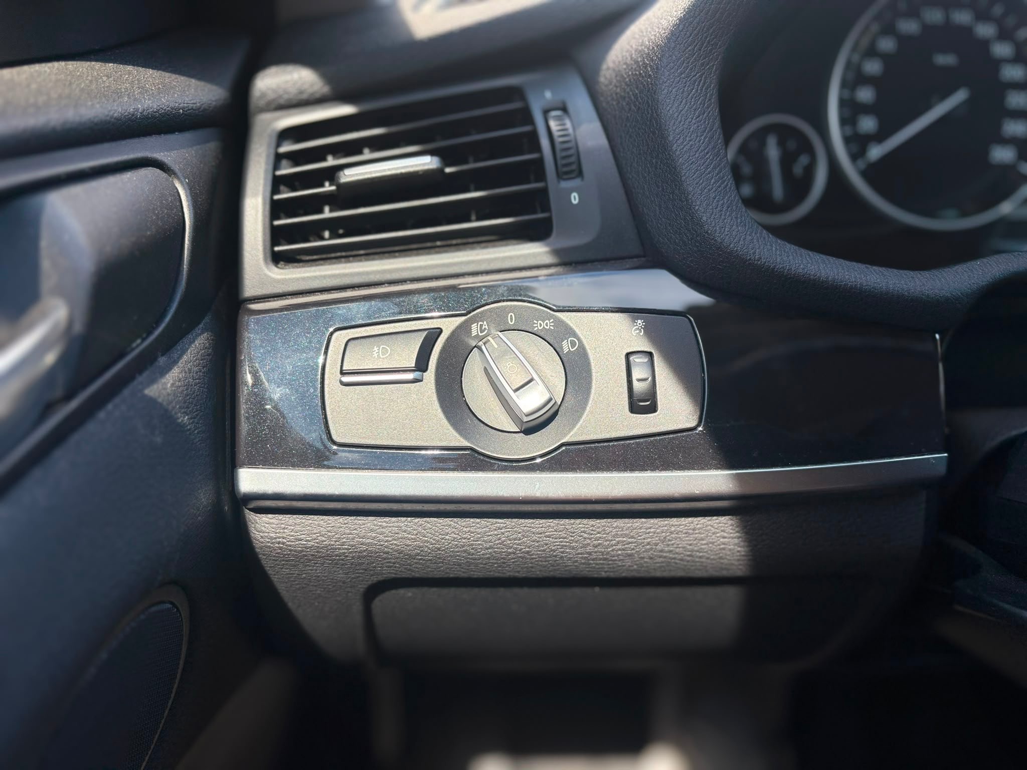 /canwestautoinc/2013-BMW-X3-25212889035925024.jpg
