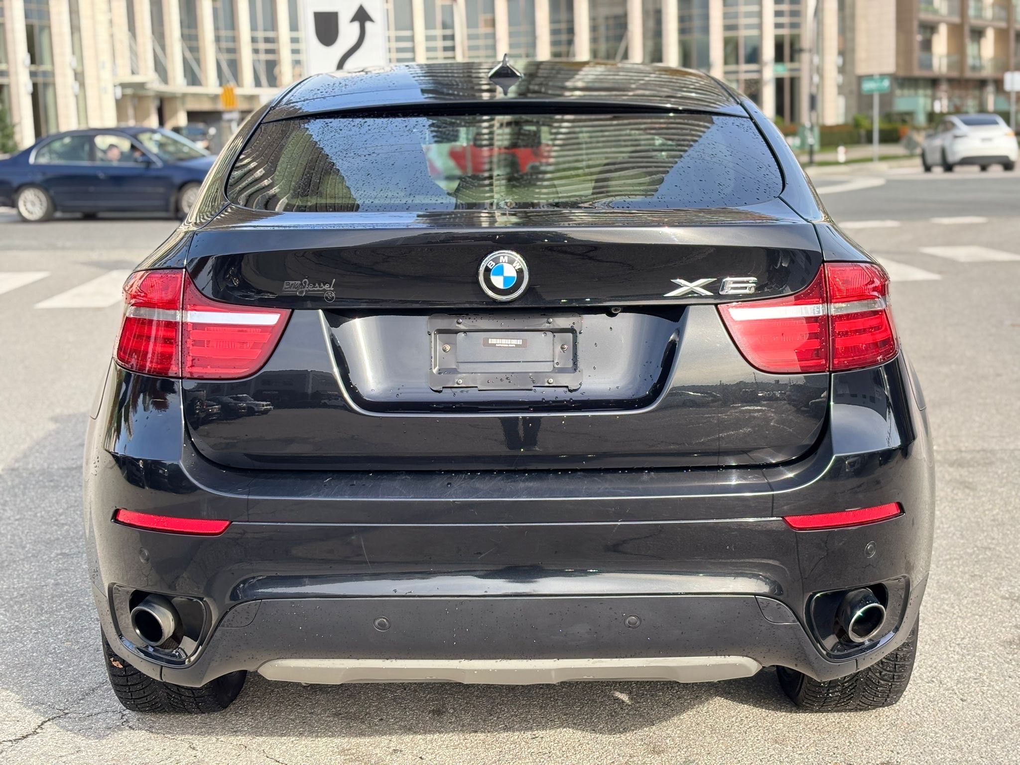 /canwestautoinc/2013-BMW-X6-7036144025476776.jpg