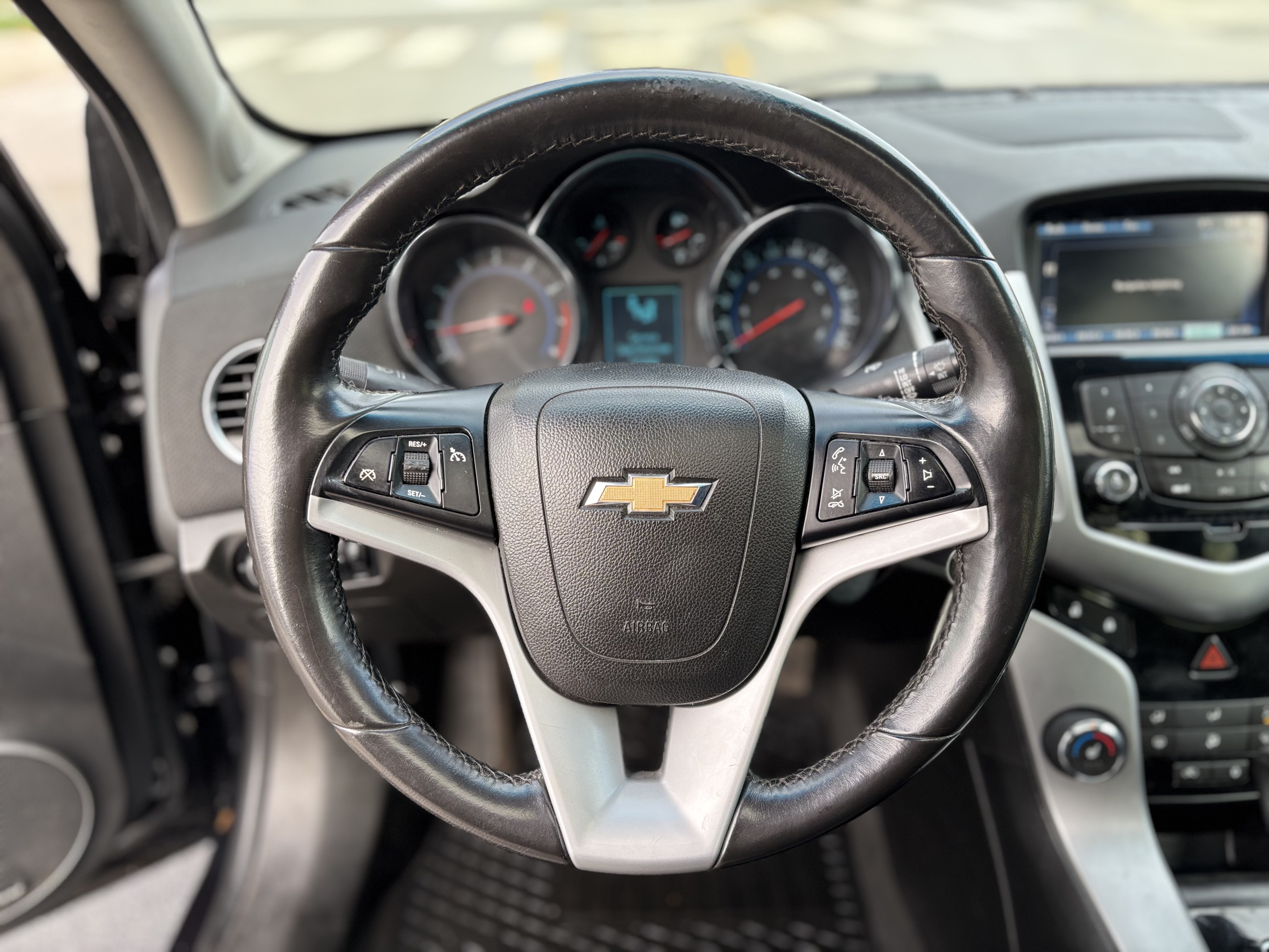 /canwestautoinc/2013-Chevrolet-Cruze-21565003294066254.jpg