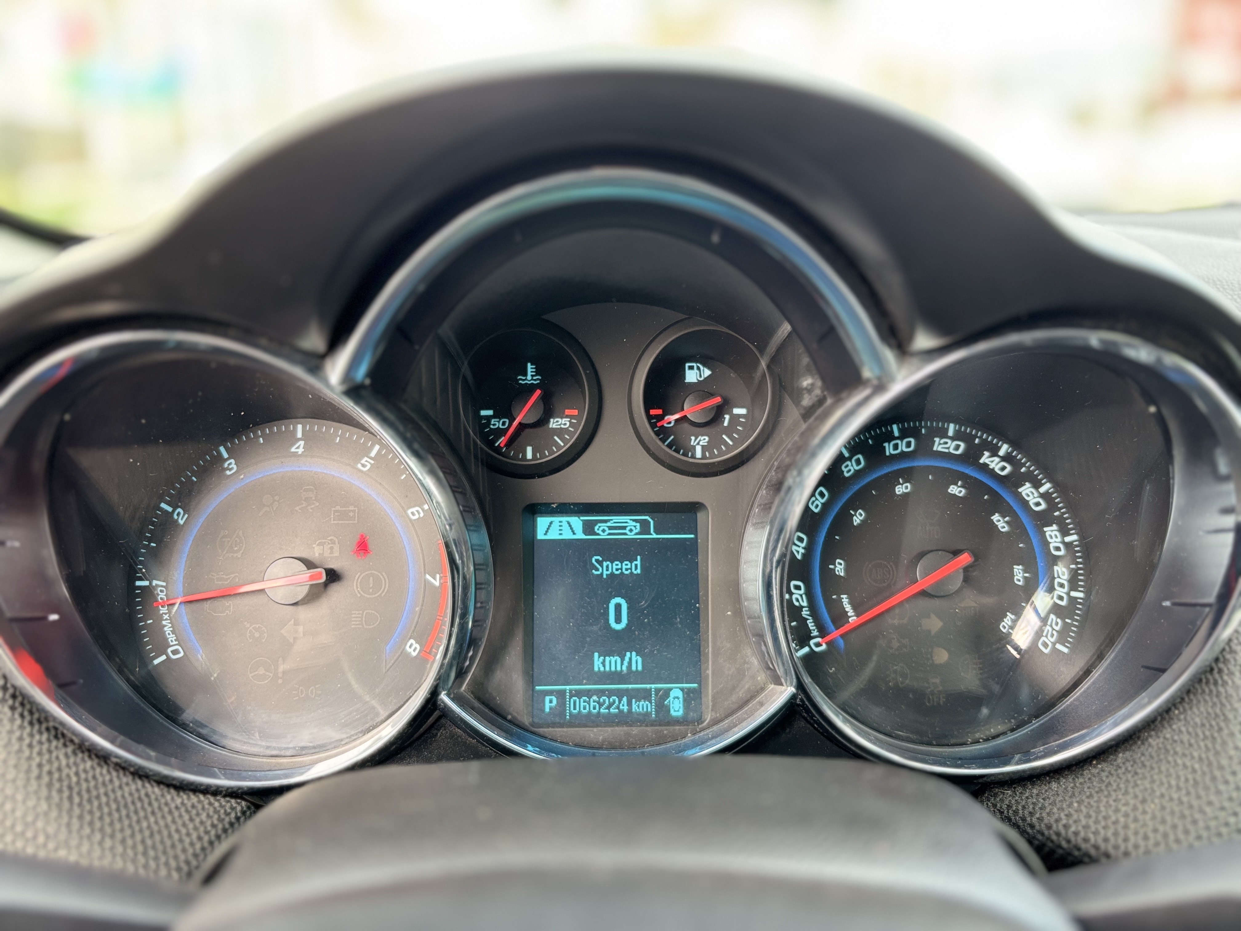 /canwestautoinc/2013-Chevrolet-Cruze-5519841002117631.jpg