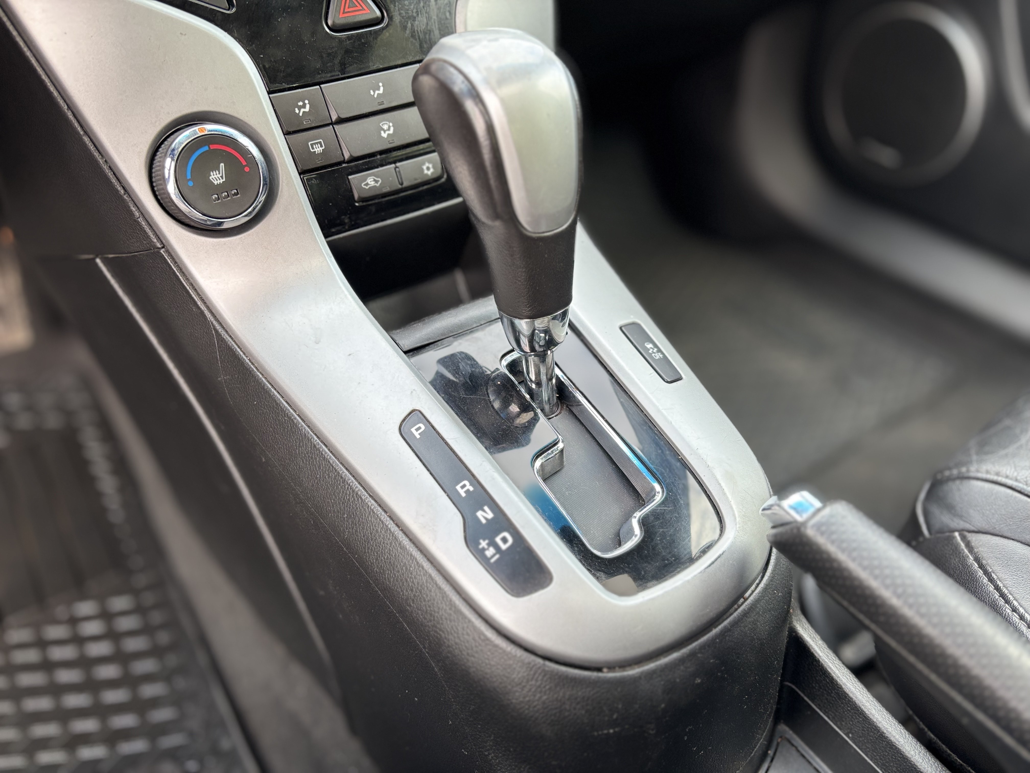/canwestautoinc/2013-Chevrolet-Cruze-9403017301880632.jpg