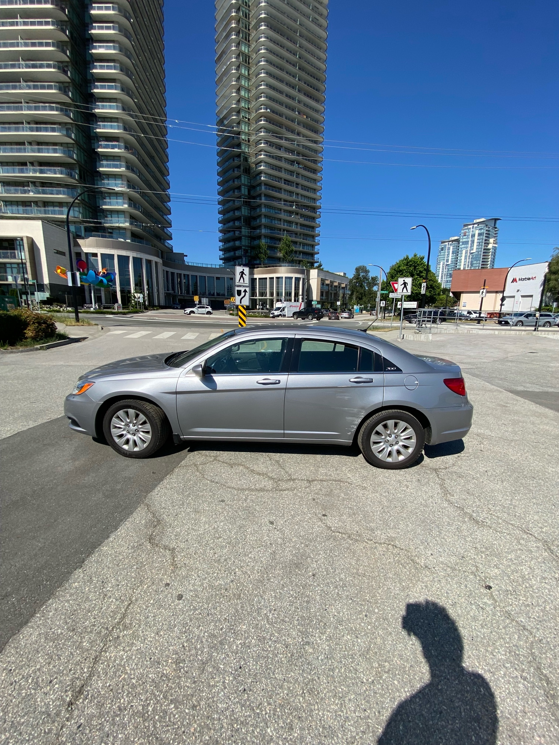 /canwestautoinc/2013-Chrysler-200-09221934357364558.jpg