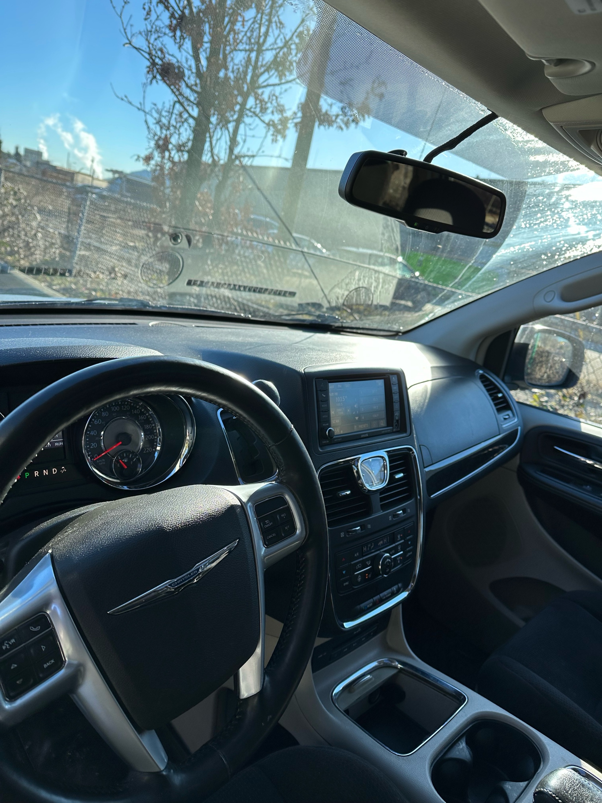 /canwestautoinc/2013-Chrysler-Town&-247200477140314.jpg