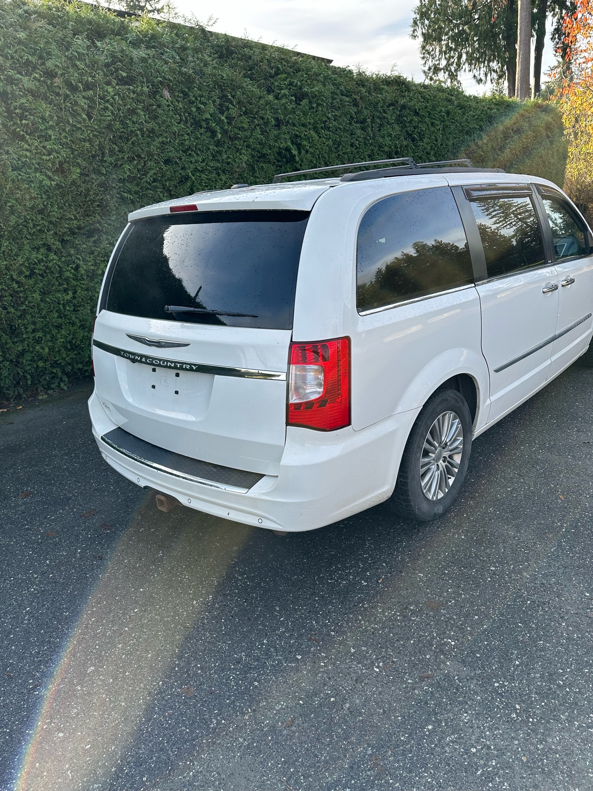 /canwestautoinc/2013-Chrysler-Town&-34684344548840107.jpg