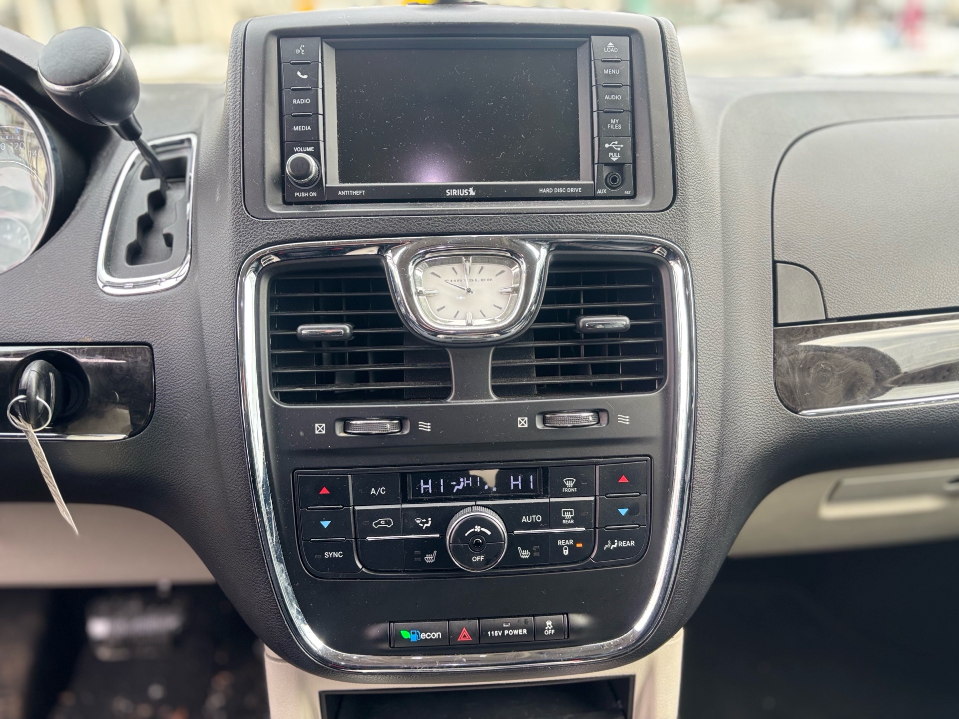 /canwestautoinc/2013-Chrysler-Town&-5559550804665396.jpg