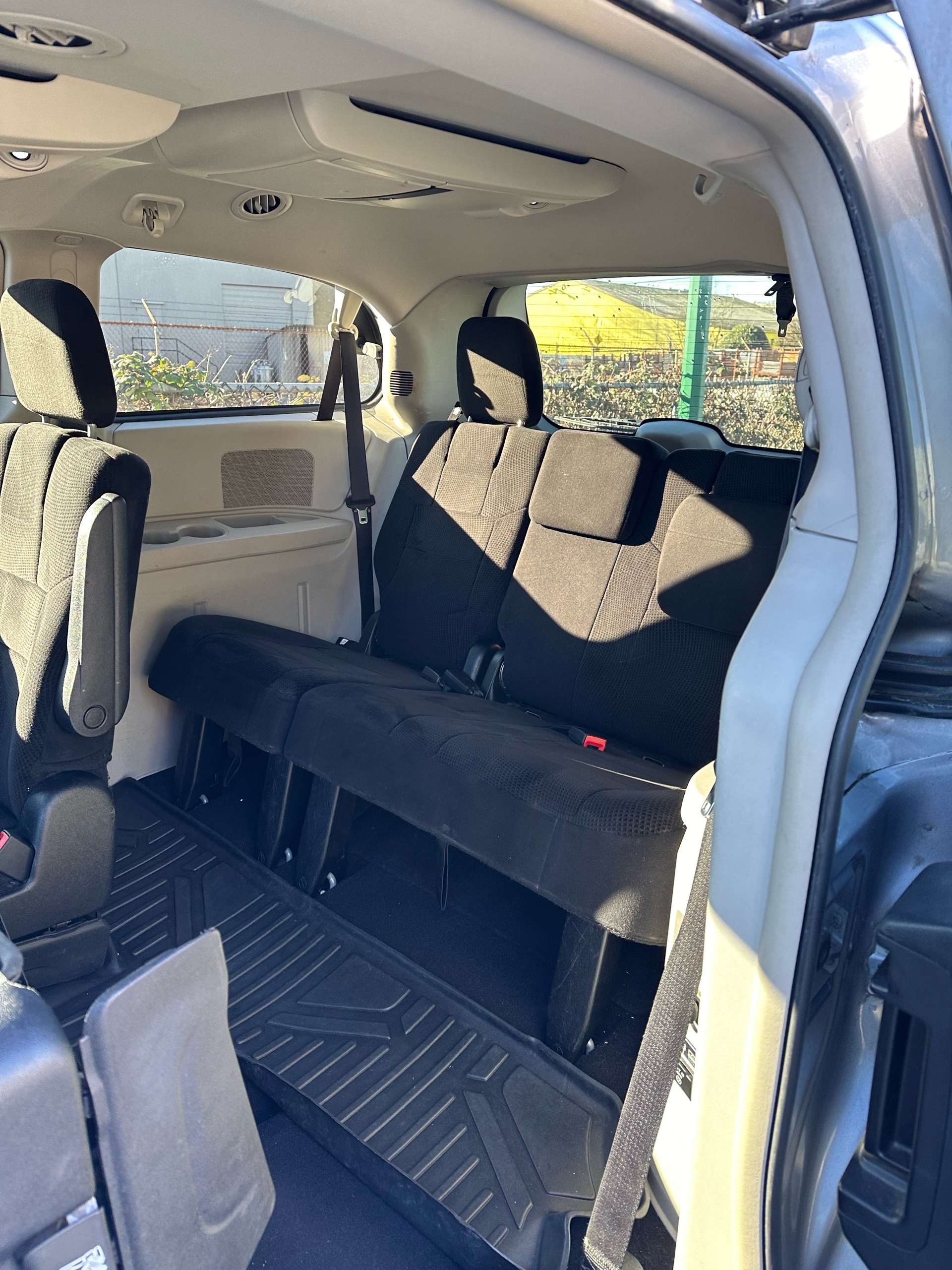/canwestautoinc/2013-Chrysler-Town&-6649722135128633.jpg