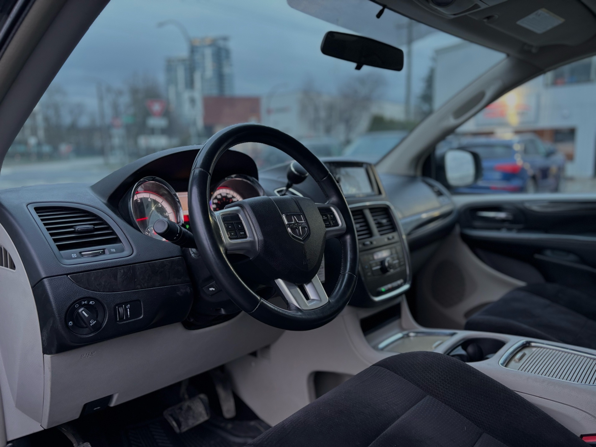 /canwestautoinc/2013-Dodge-GrandCaravan-4145074809207918.jpg
