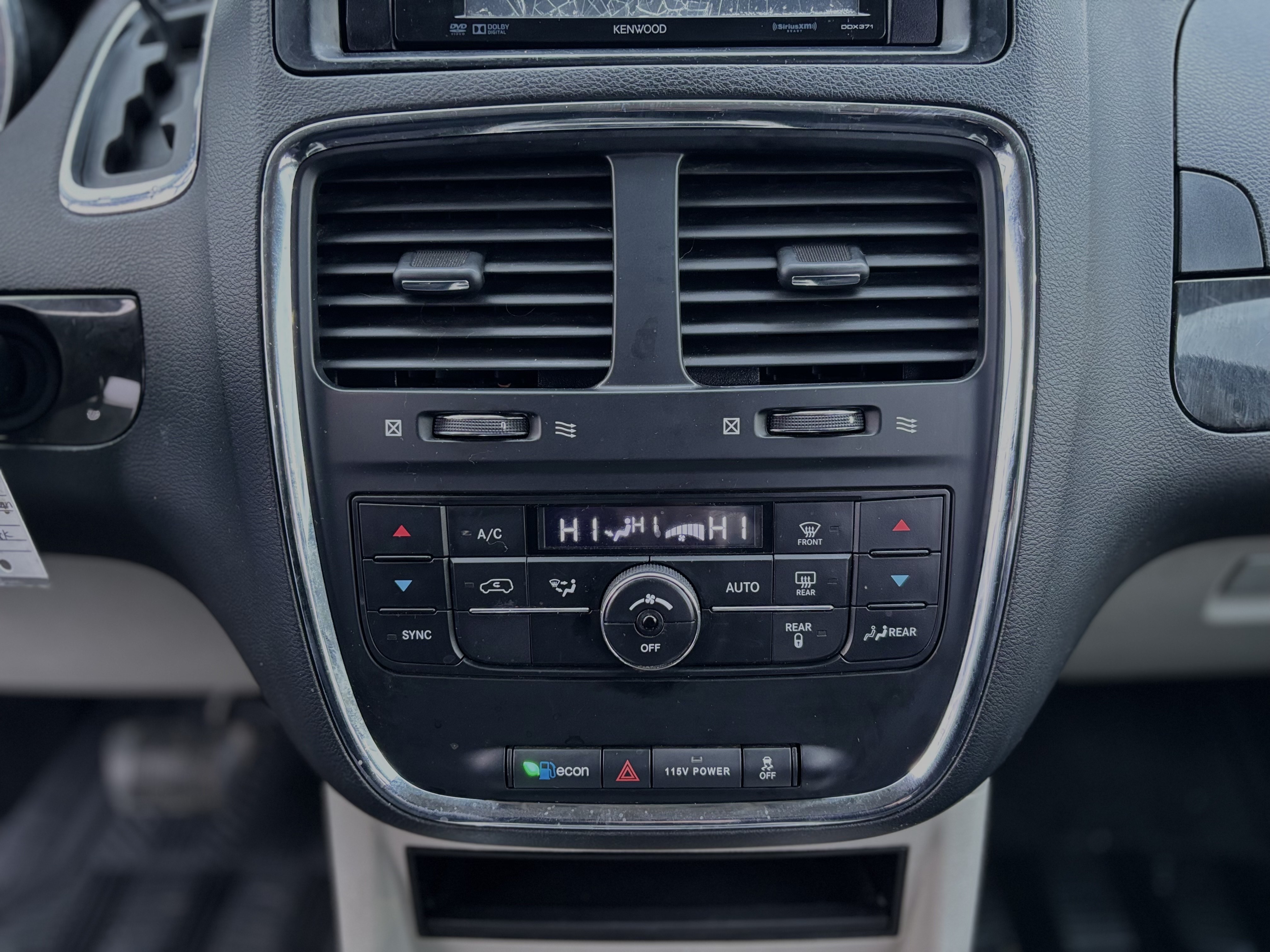 /canwestautoinc/2013-Dodge-GrandCaravan-9022063034631924.jpg