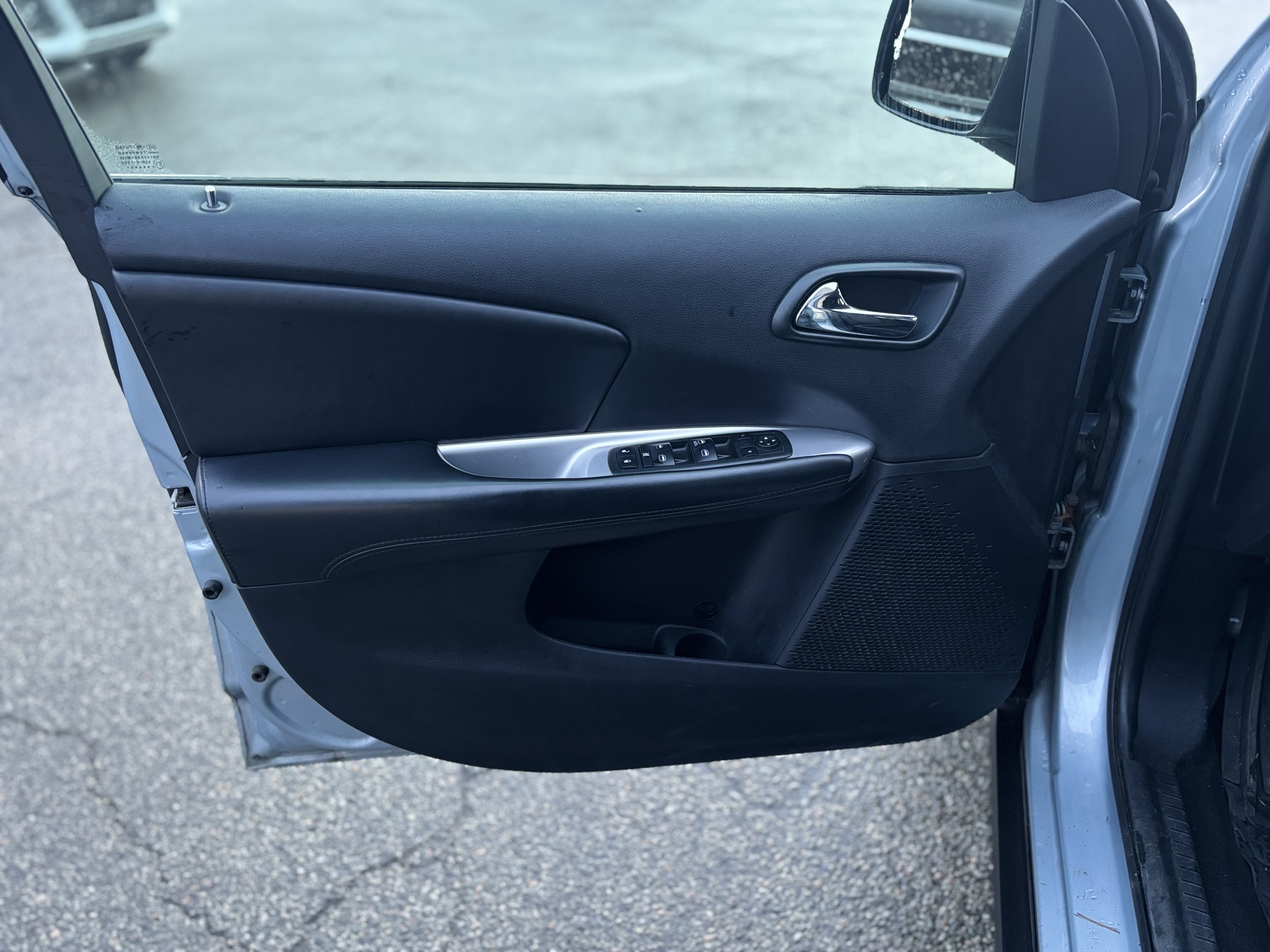 /canwestautoinc/2013-Dodge-Journey-00129259093546219.jpg