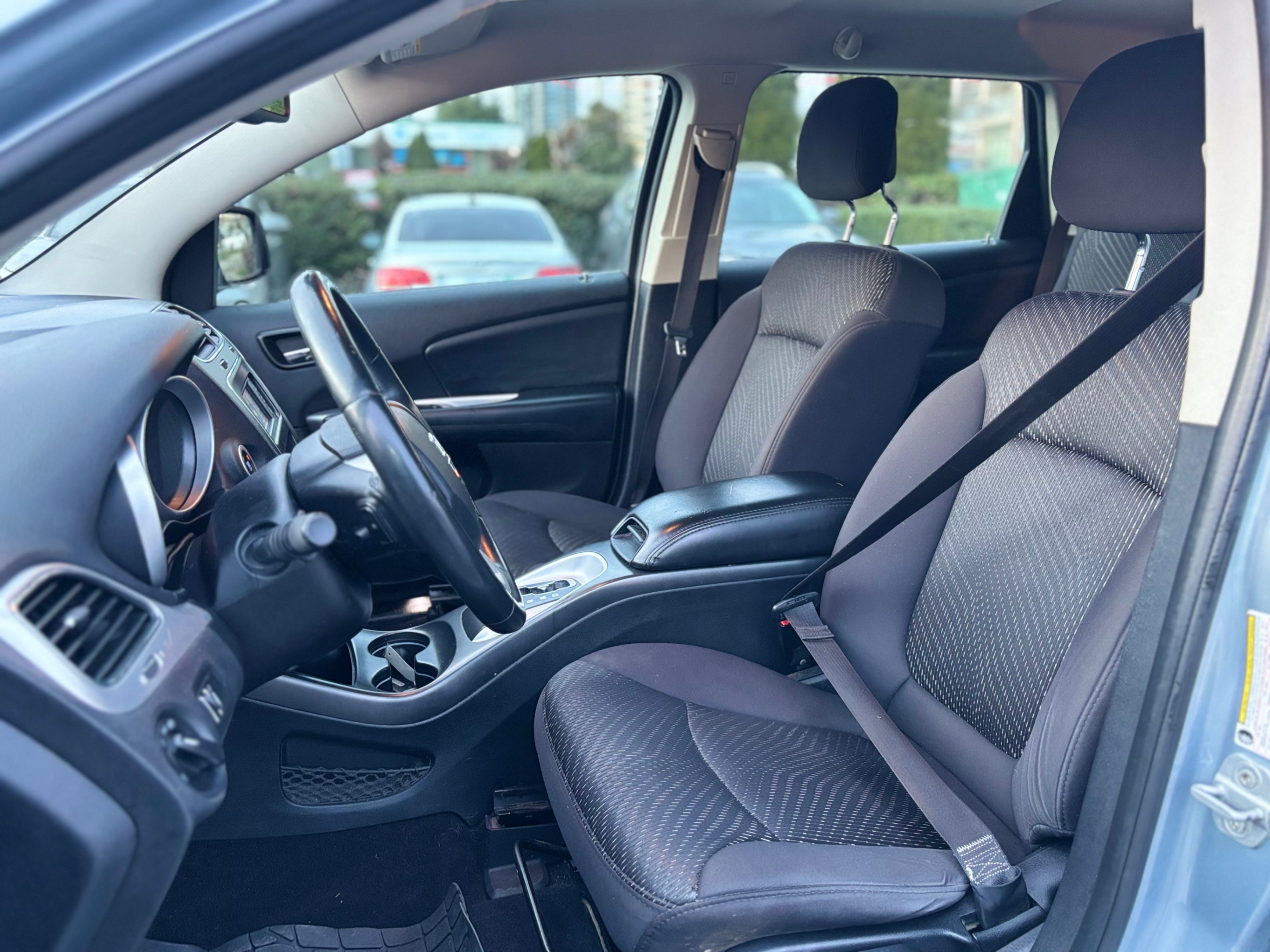/canwestautoinc/2013-Dodge-Journey-014304887777137454.jpg