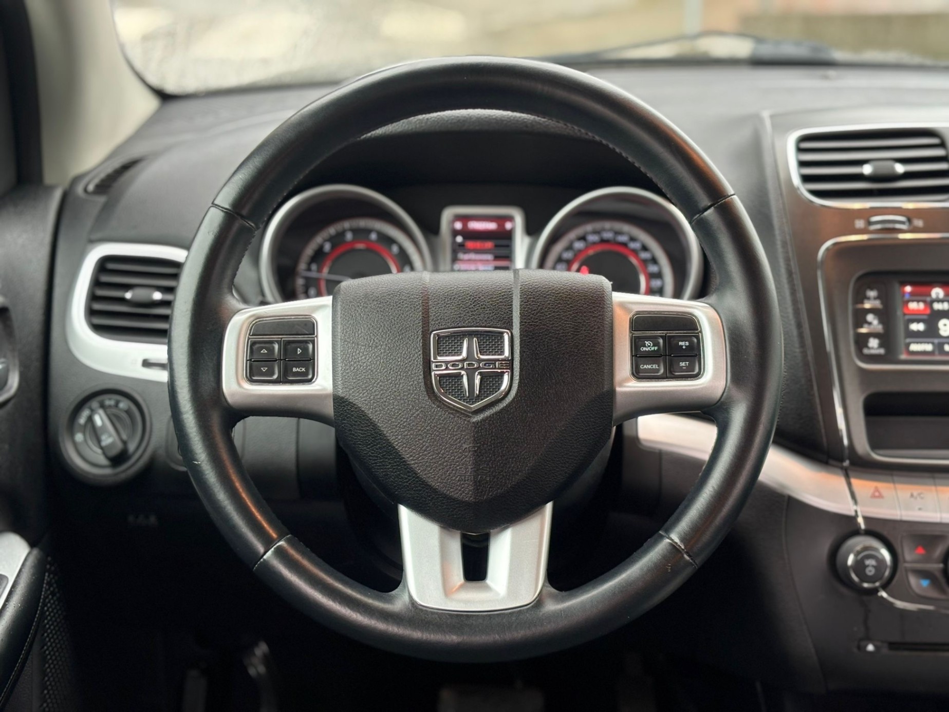 /canwestautoinc/2013-Dodge-Journey-20082404700635204.jpg