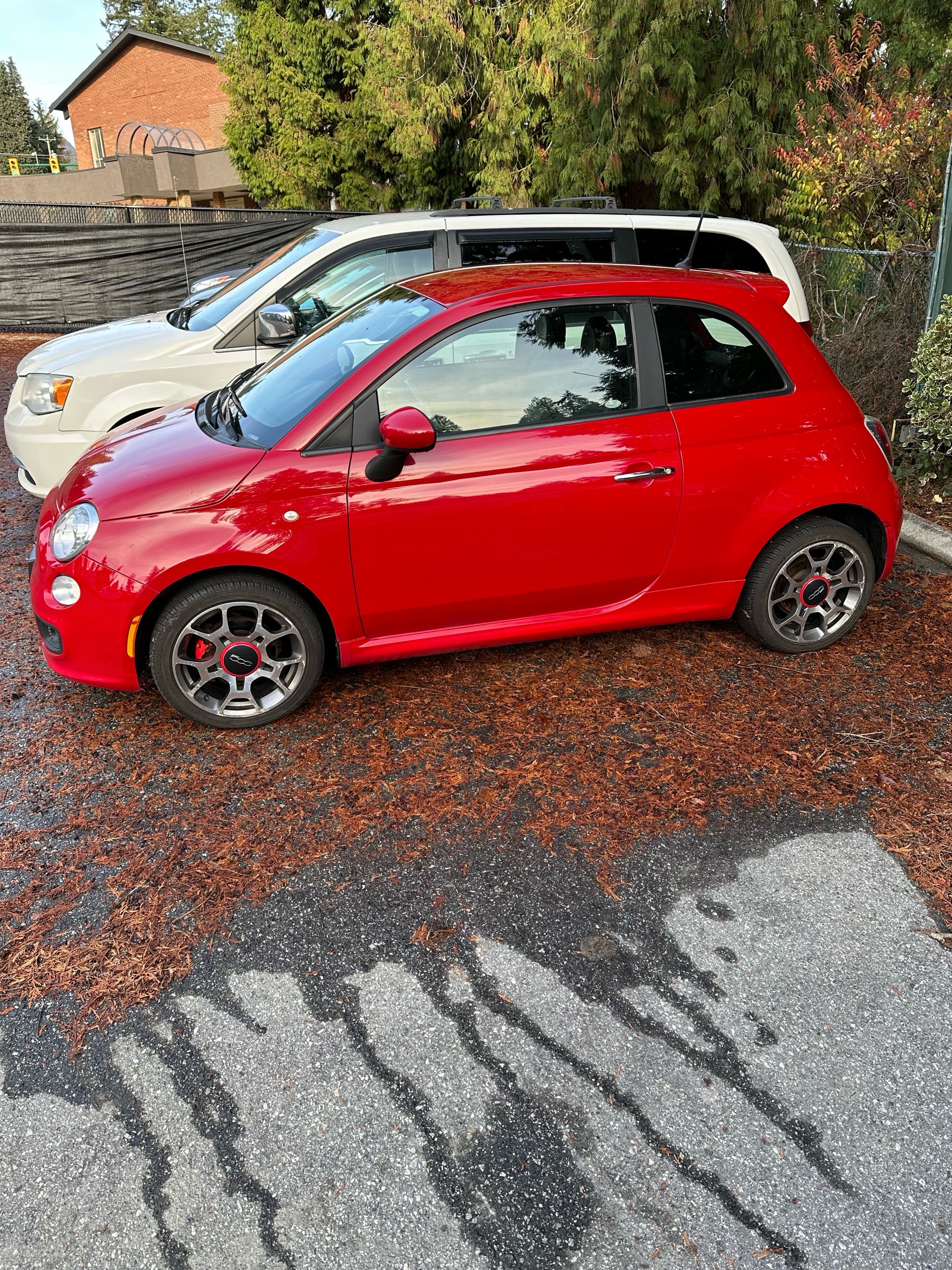 /canwestautoinc/2013-FIAT-500-17216507391560687.jpg
