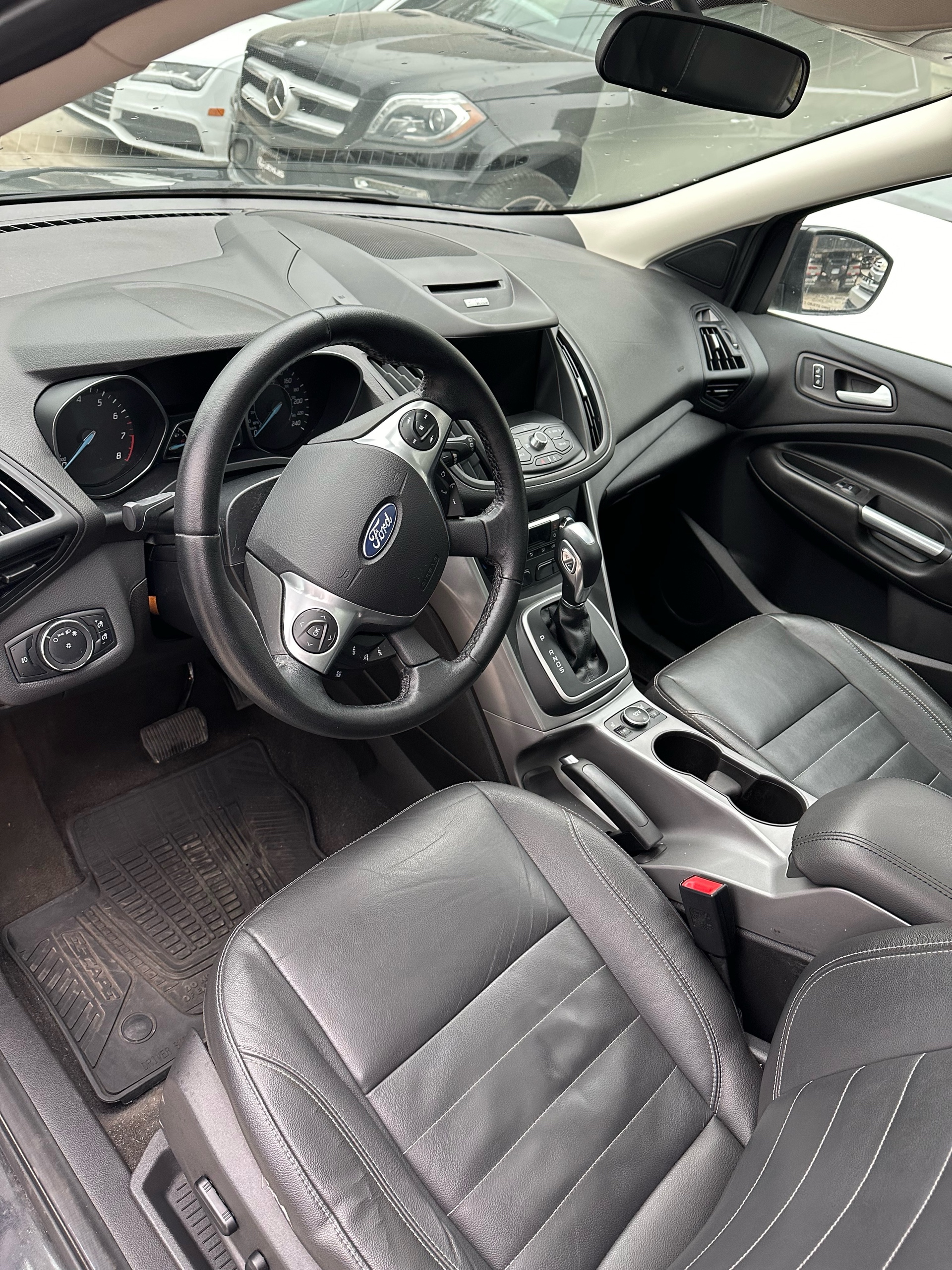 /canwestautoinc/2013-Ford-Escape-015568065791005115.jpg