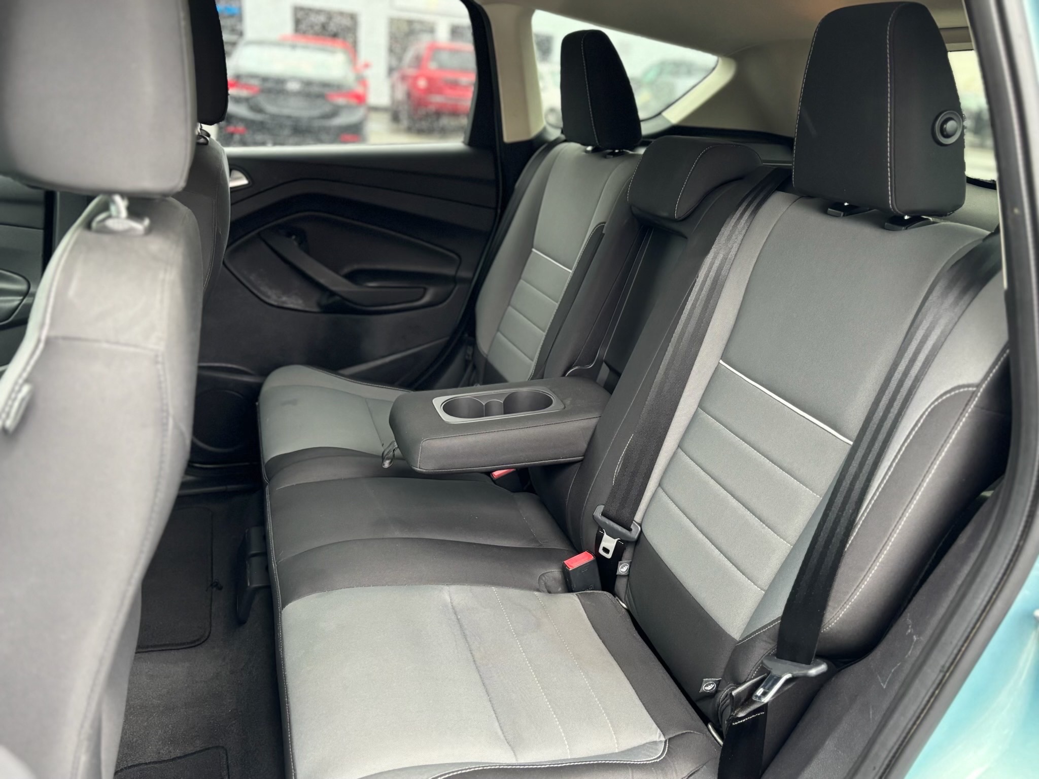 /canwestautoinc/2013-Ford-Escape-04322482293151375.jpg