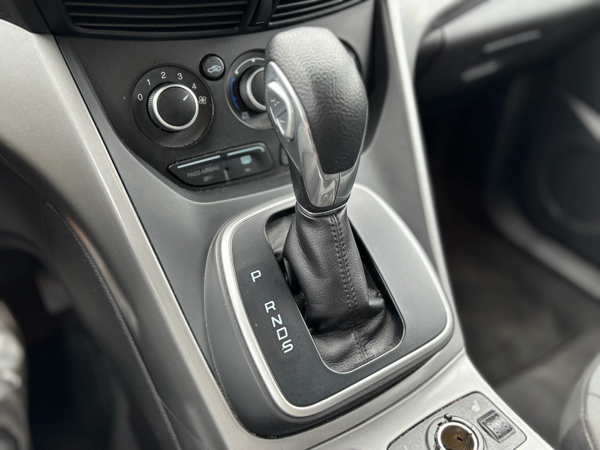 /canwestautoinc/2013-Ford-Escape-1564301103660155.jpg