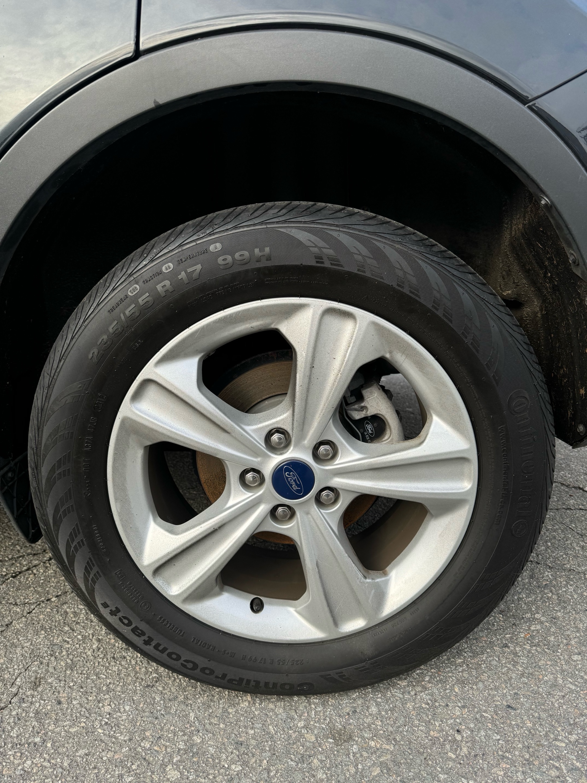 /canwestautoinc/2013-Ford-Escape-237342951478555.jpg