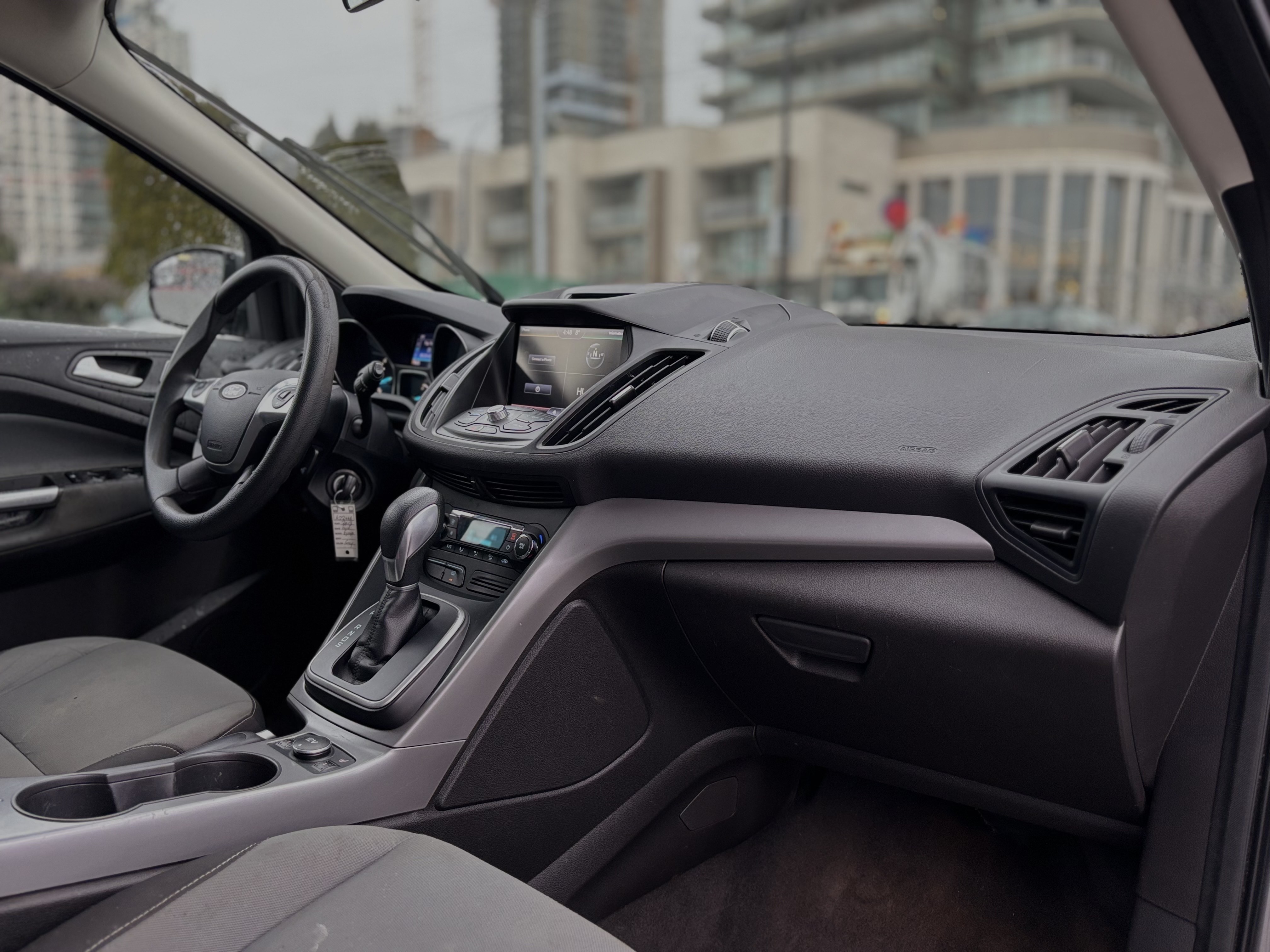 /canwestautoinc/2013-Ford-Escape-24647715647447188.jpg