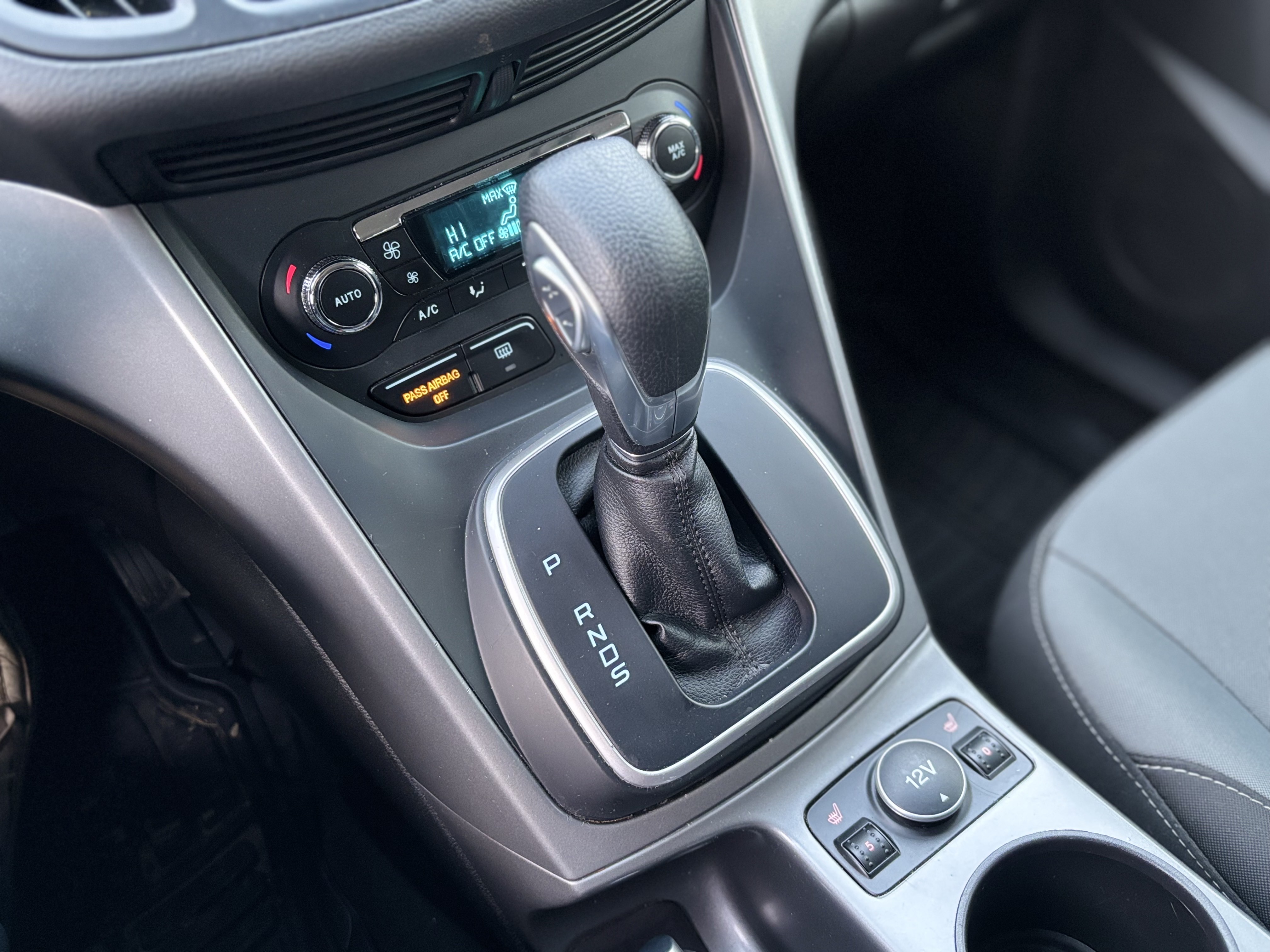/canwestautoinc/2013-Ford-Escape-35266424268246377.jpg