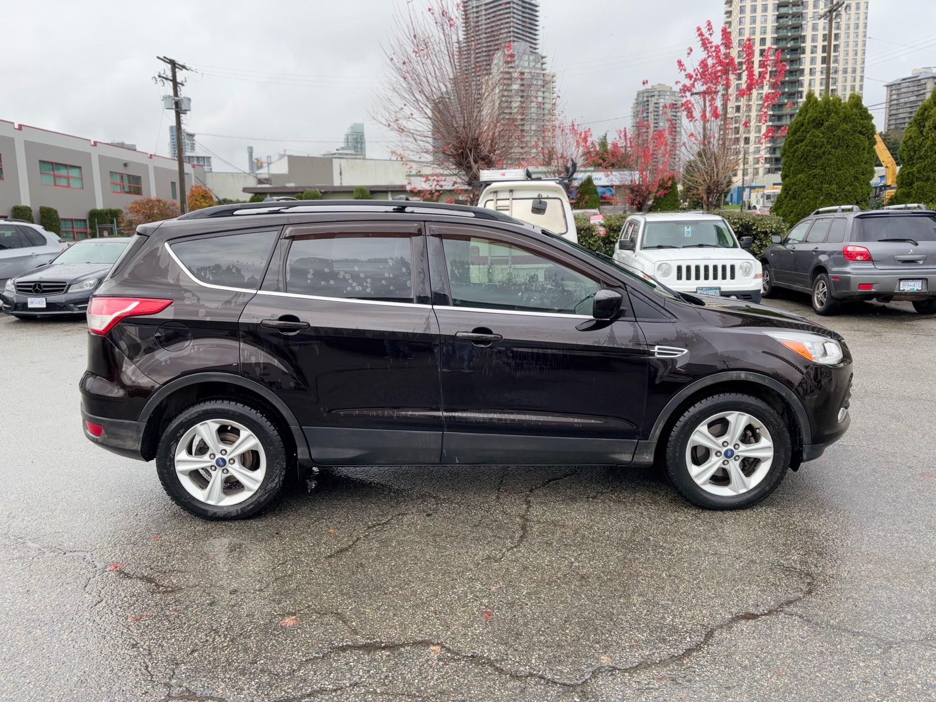 /canwestautoinc/2013-Ford-Escape-3774250092709204.jpg